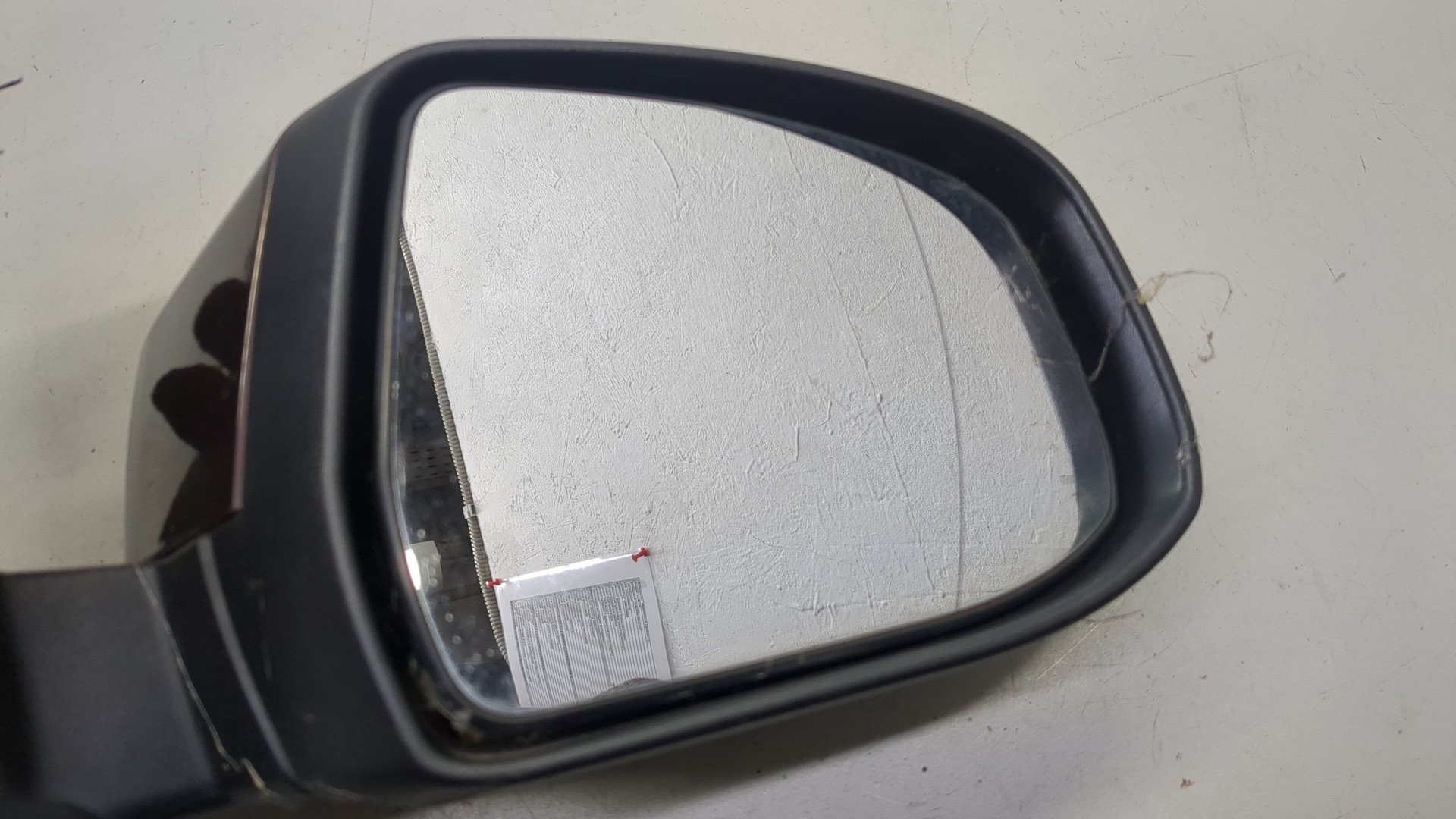 Зеркало правое электрическое