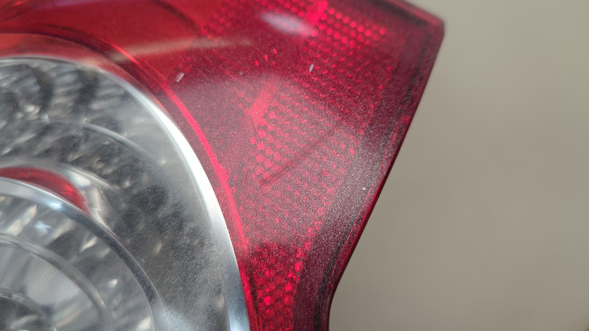 Фонарь задний правый