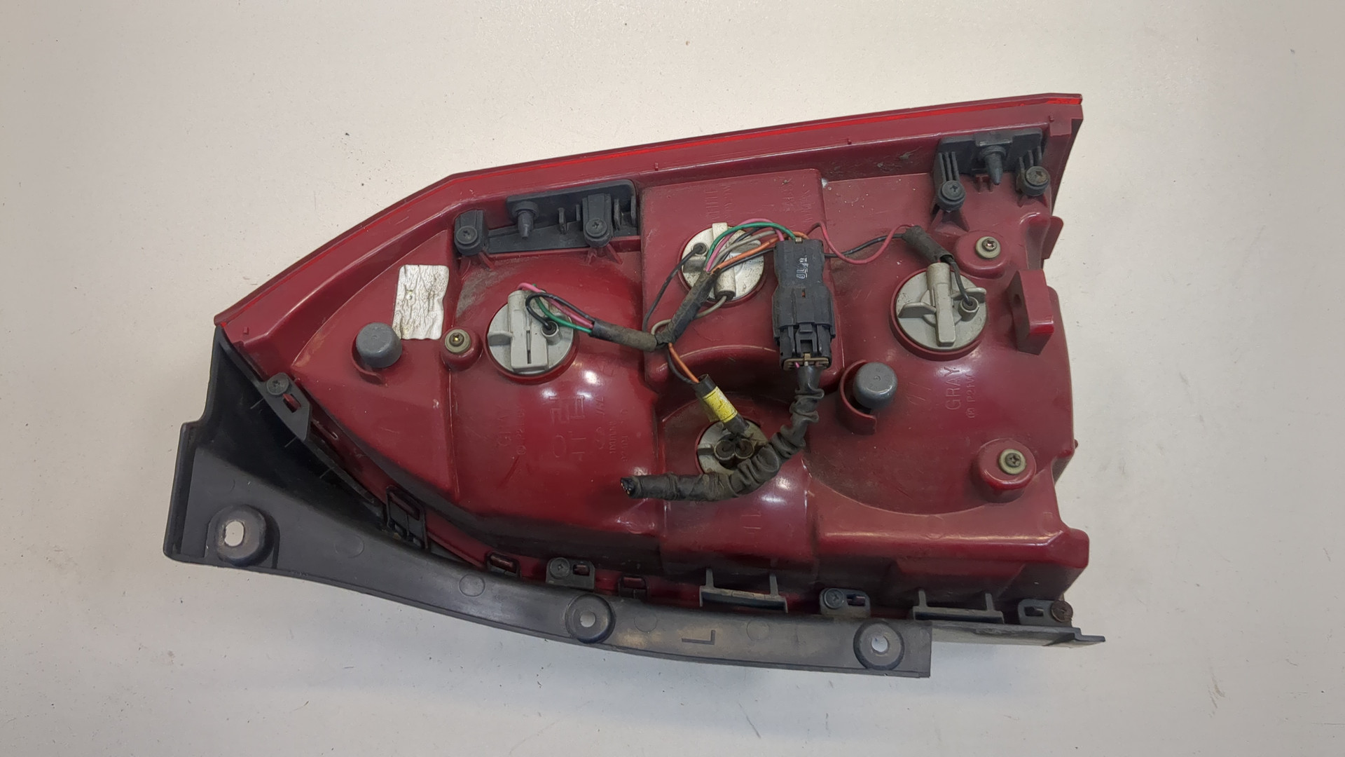 Фонарь задний левый