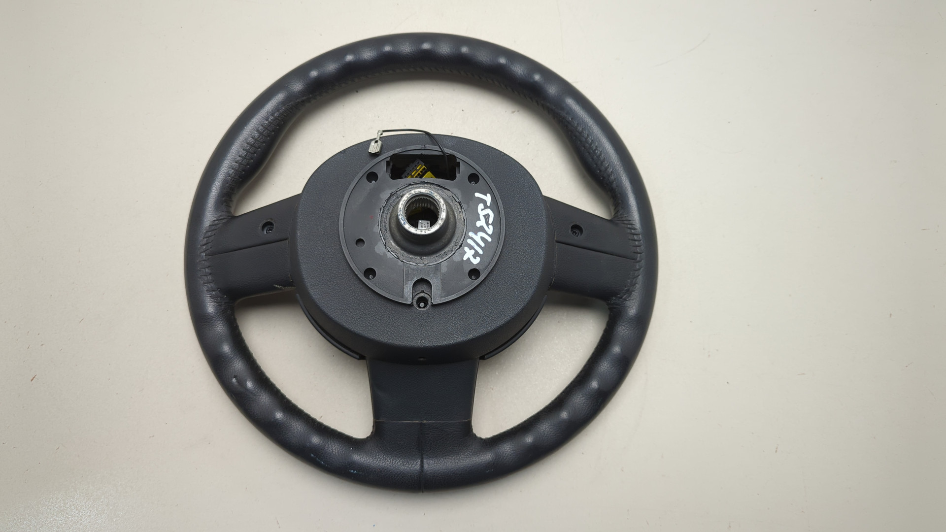 Рулевое колесо (руль)