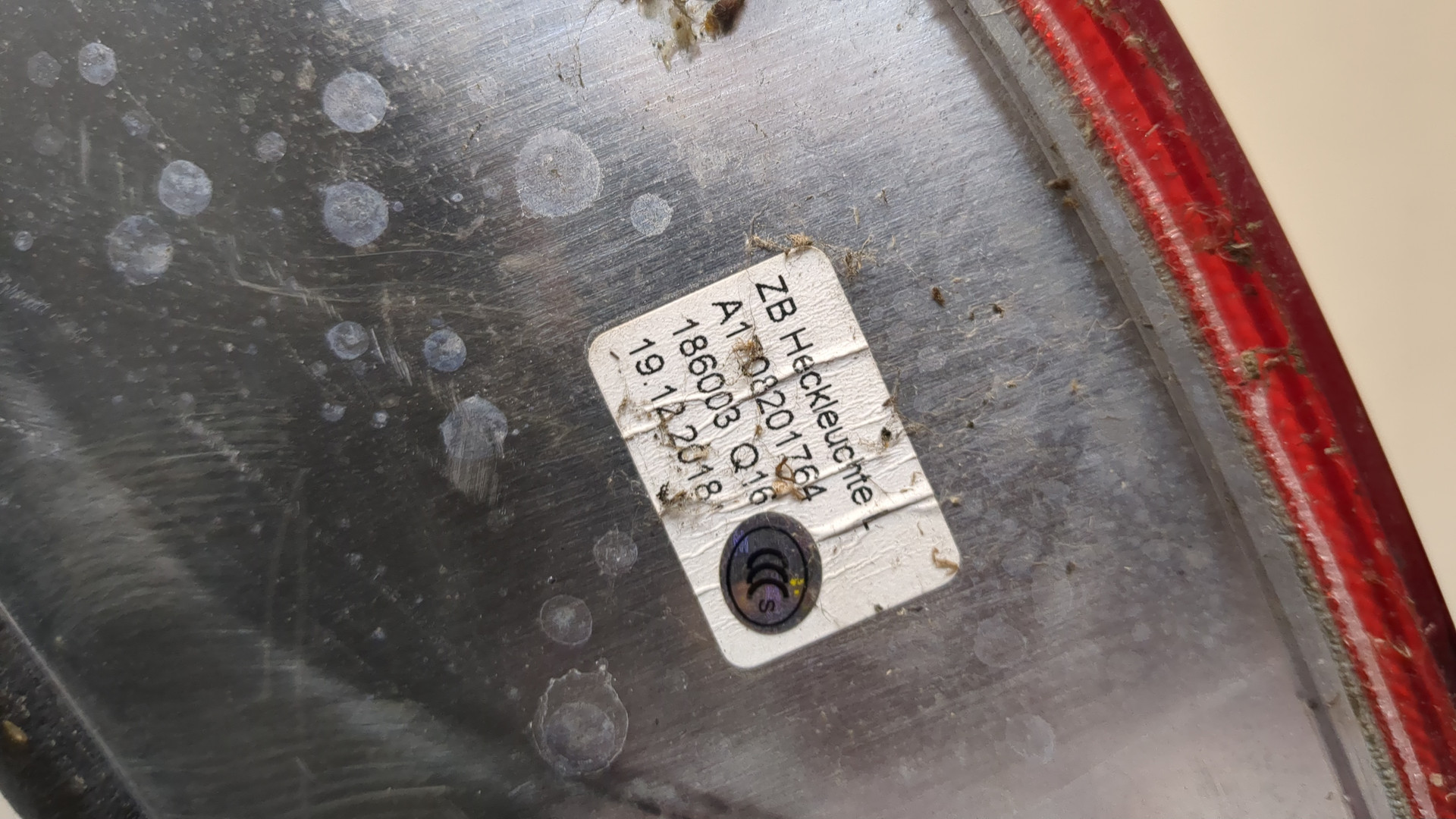 Фонарь задний левый