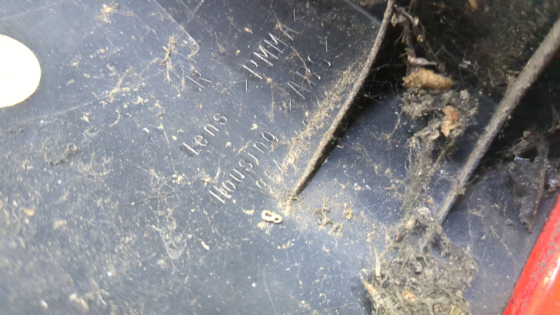 Отражатель в бампер задний правый