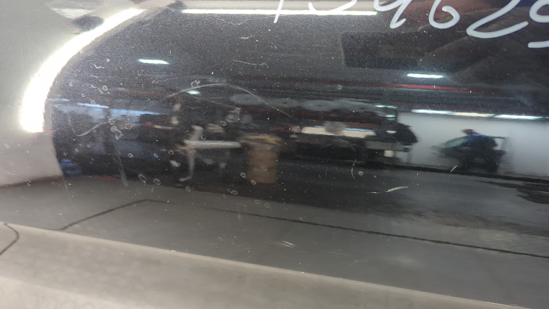 Дверь передняя левая