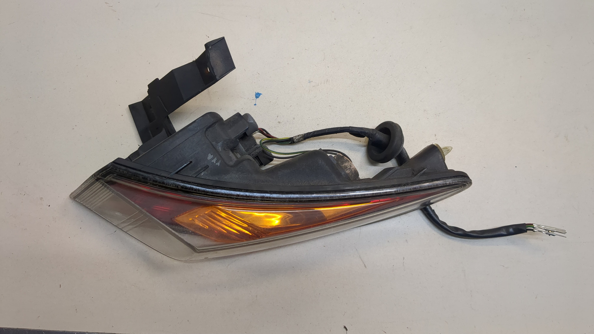 Фонарь задний правый