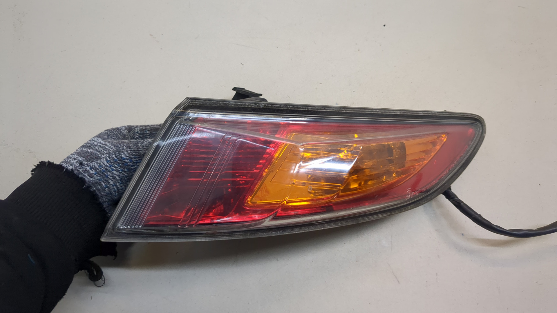 Фонарь задний правый