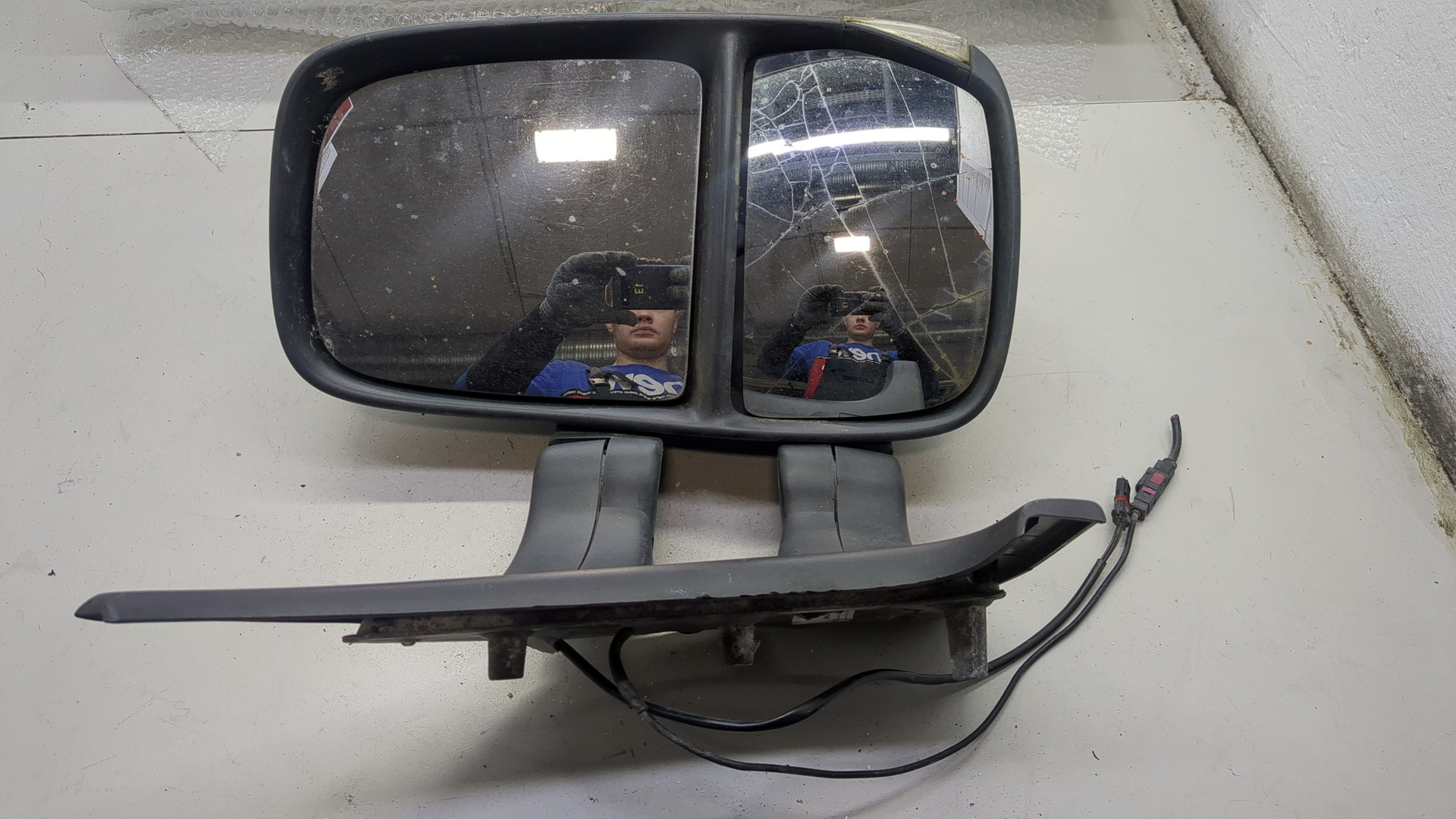 Зеркало правое электрическое