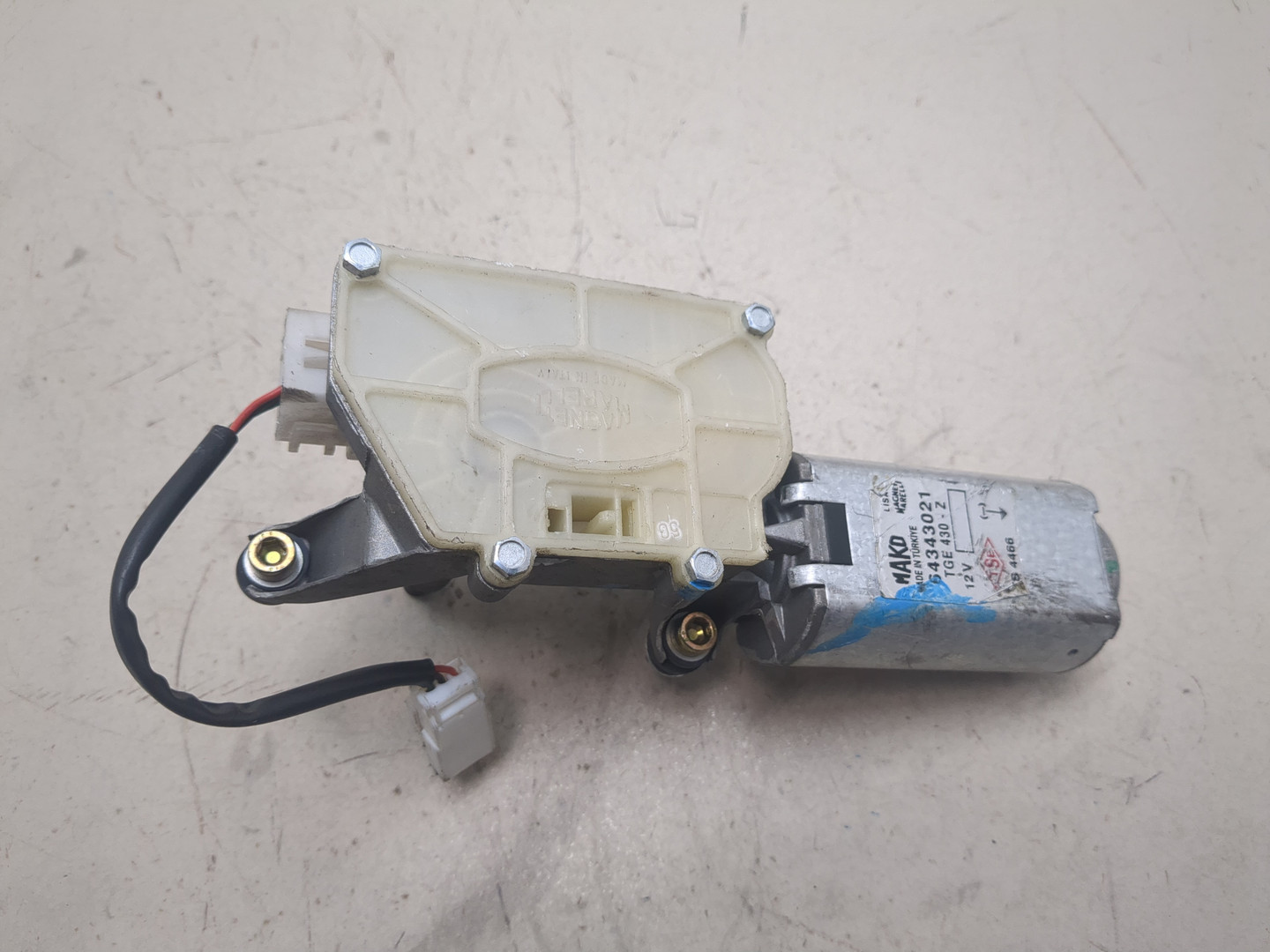 Моторчик стеклоочистителя задний