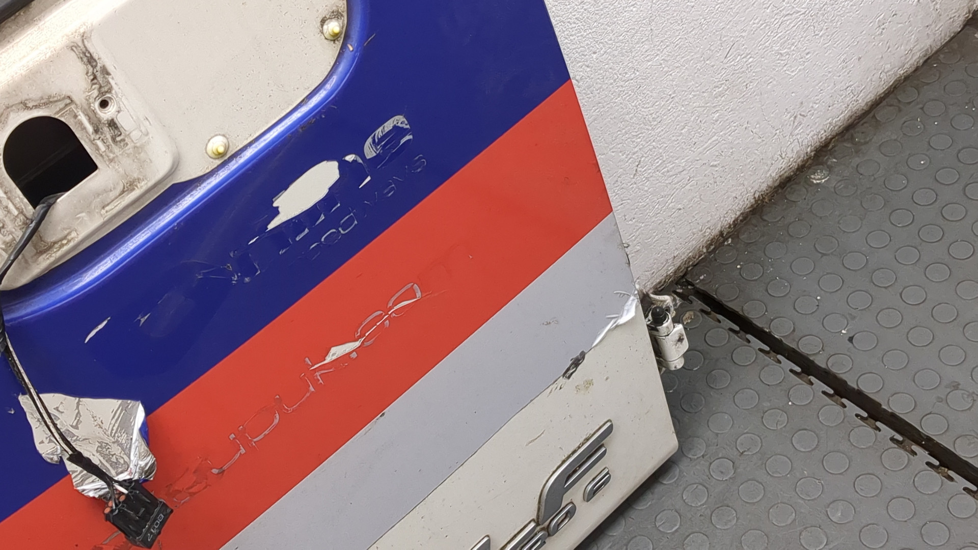 Дверь передняя правая