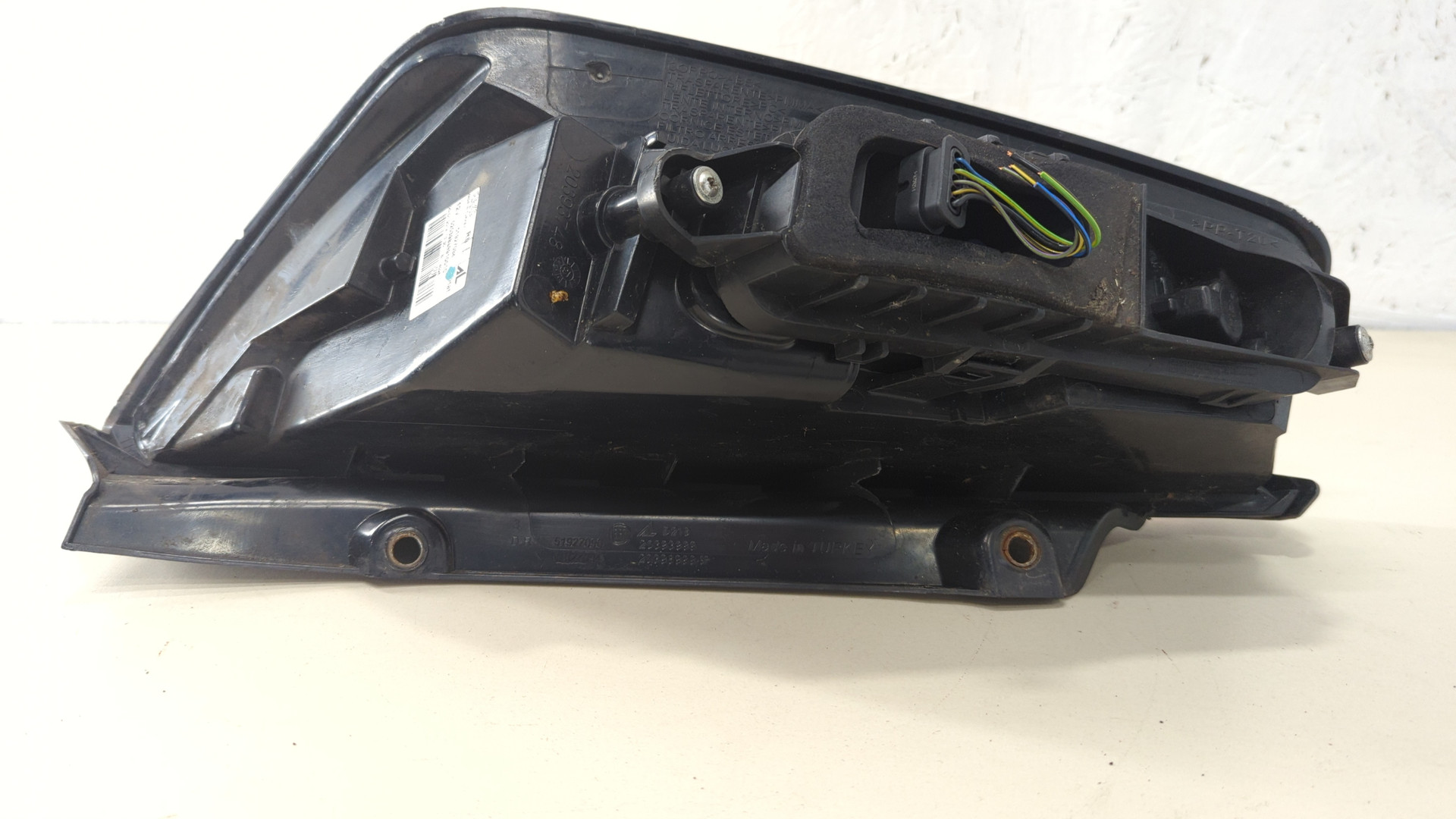 Фонарь задний правый