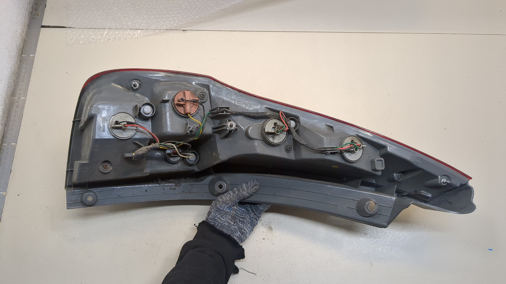 Фонарь задний правый