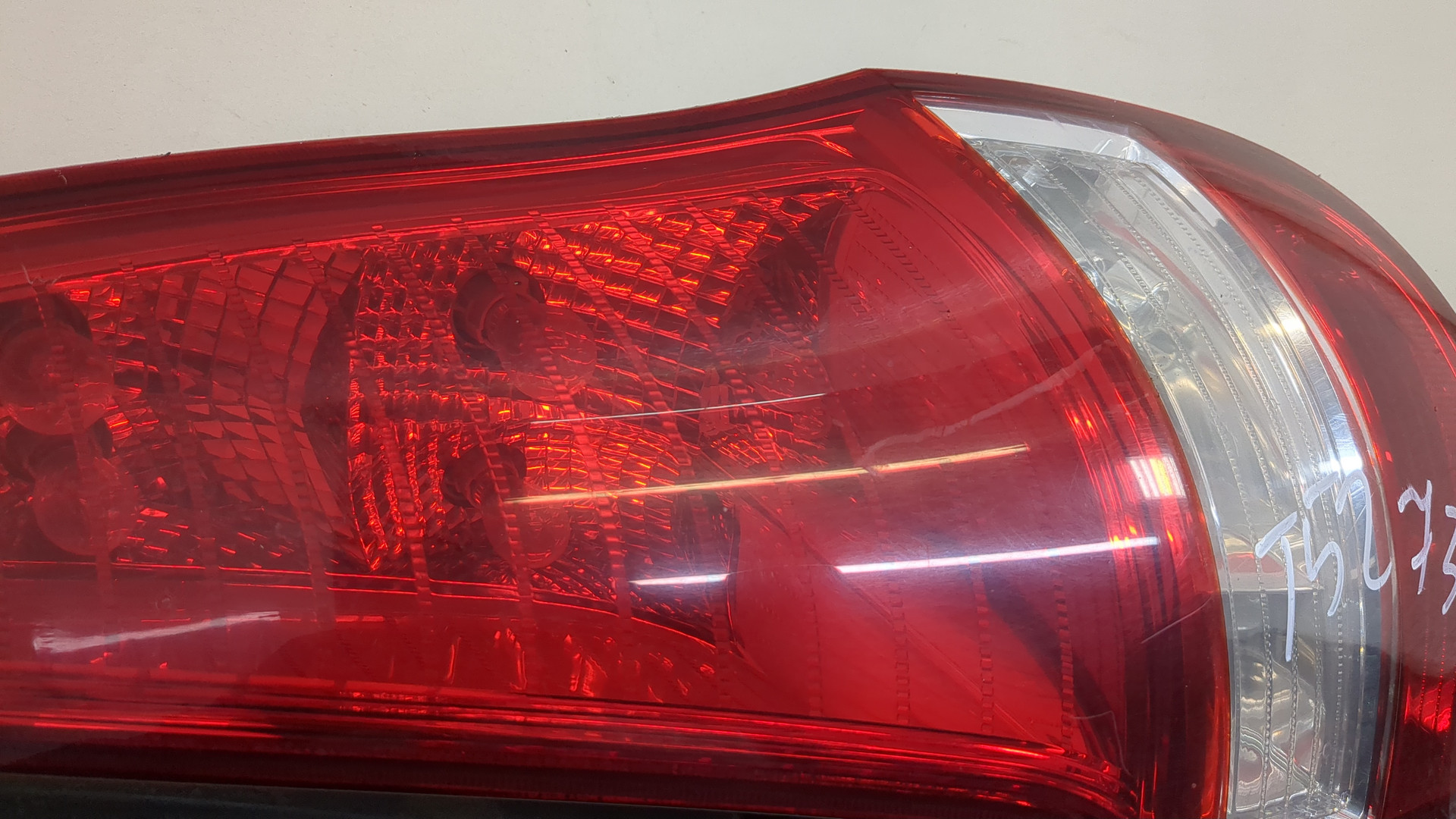 Фонарь задний правый