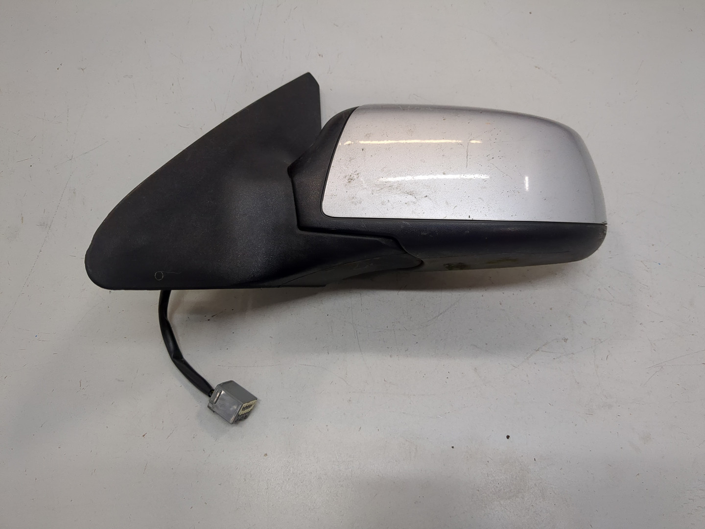 Зеркало левое электрическое