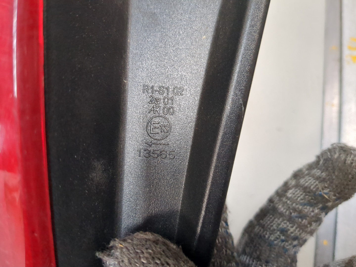 Фонарь задний левый