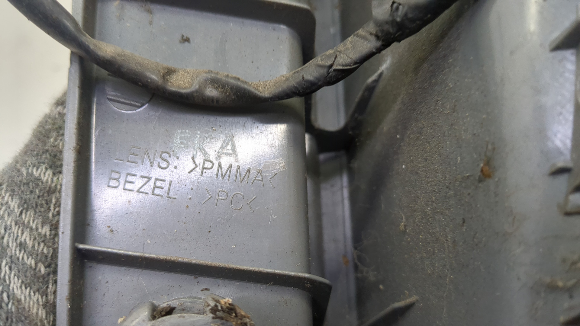 Фонарь задний левый