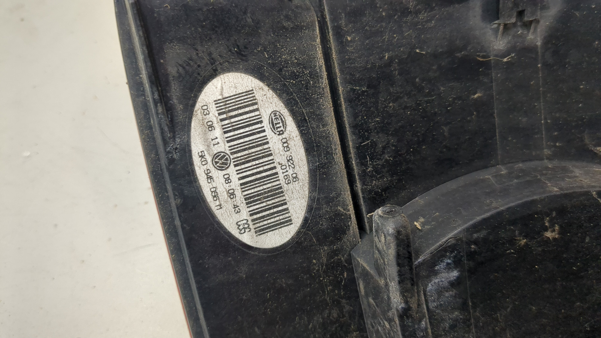 Фонарь задний правый