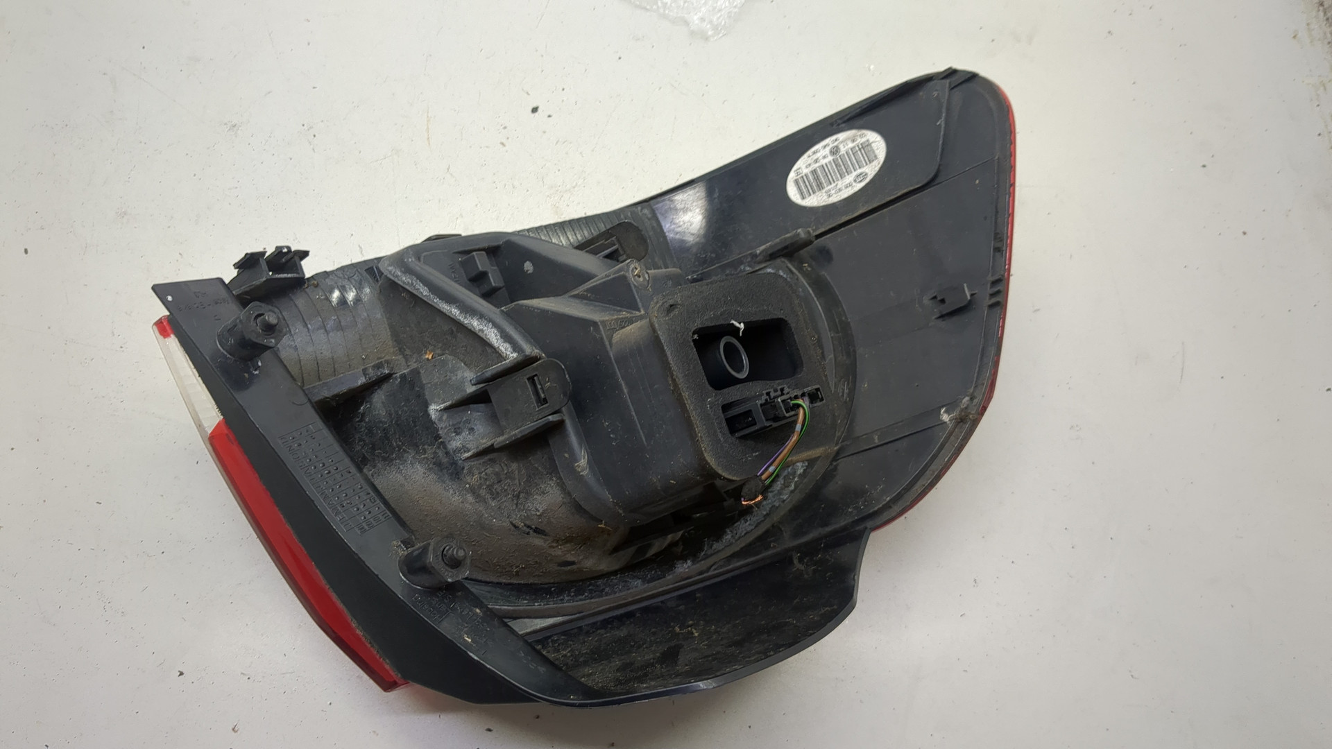 Фонарь задний правый