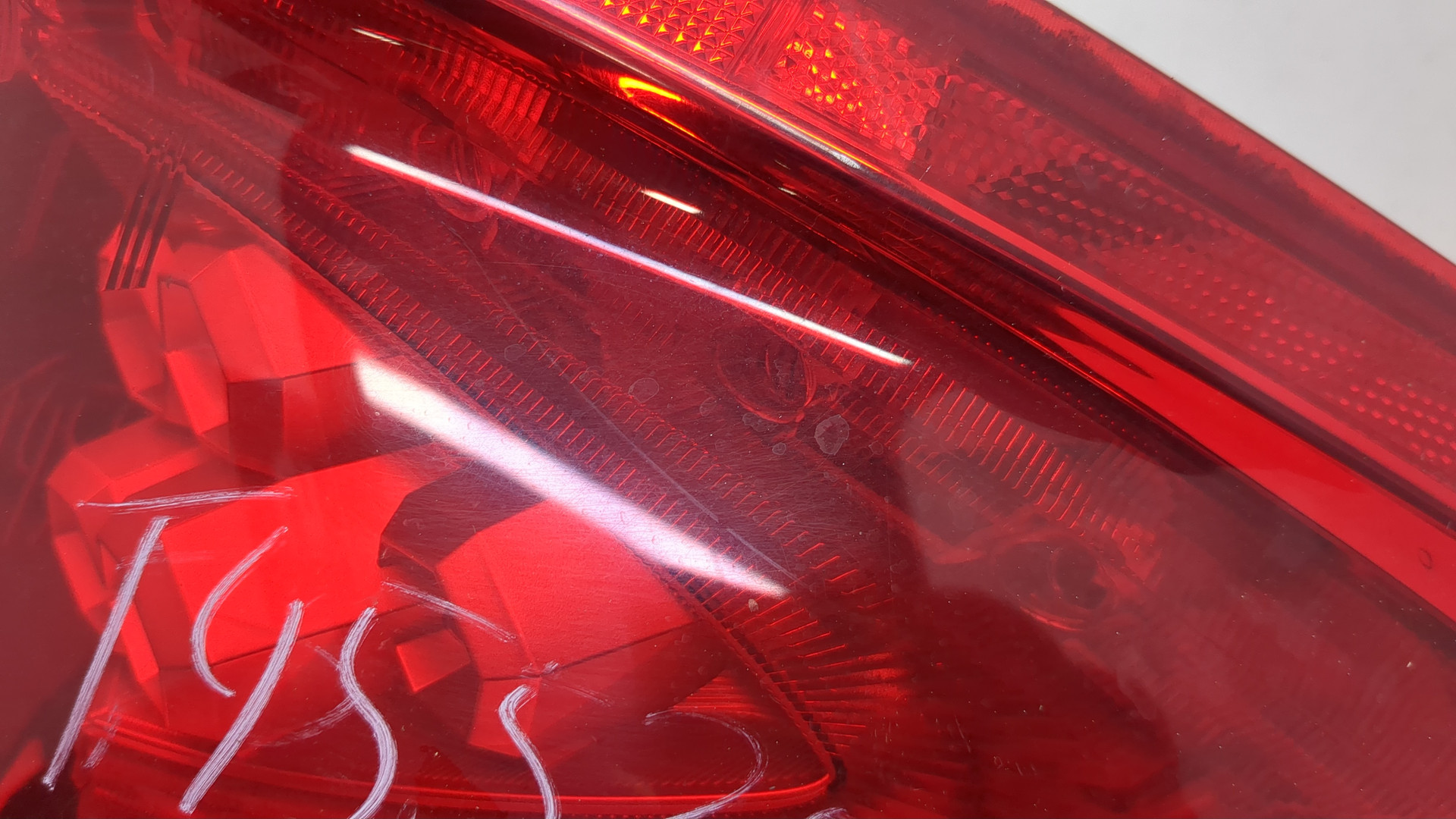 Фонарь задний правый