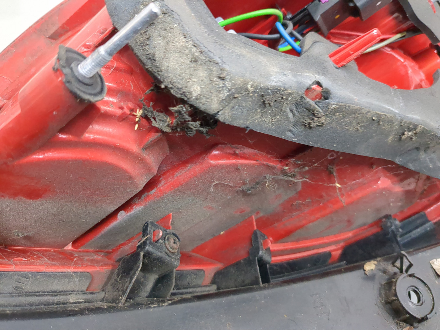 Фонарь задний правый