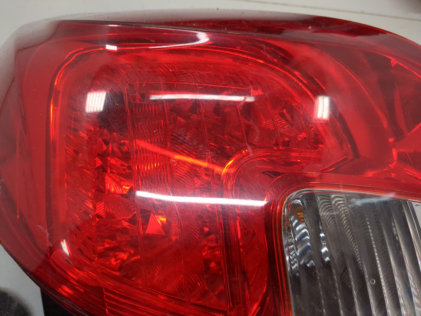 Фонарь задний правый