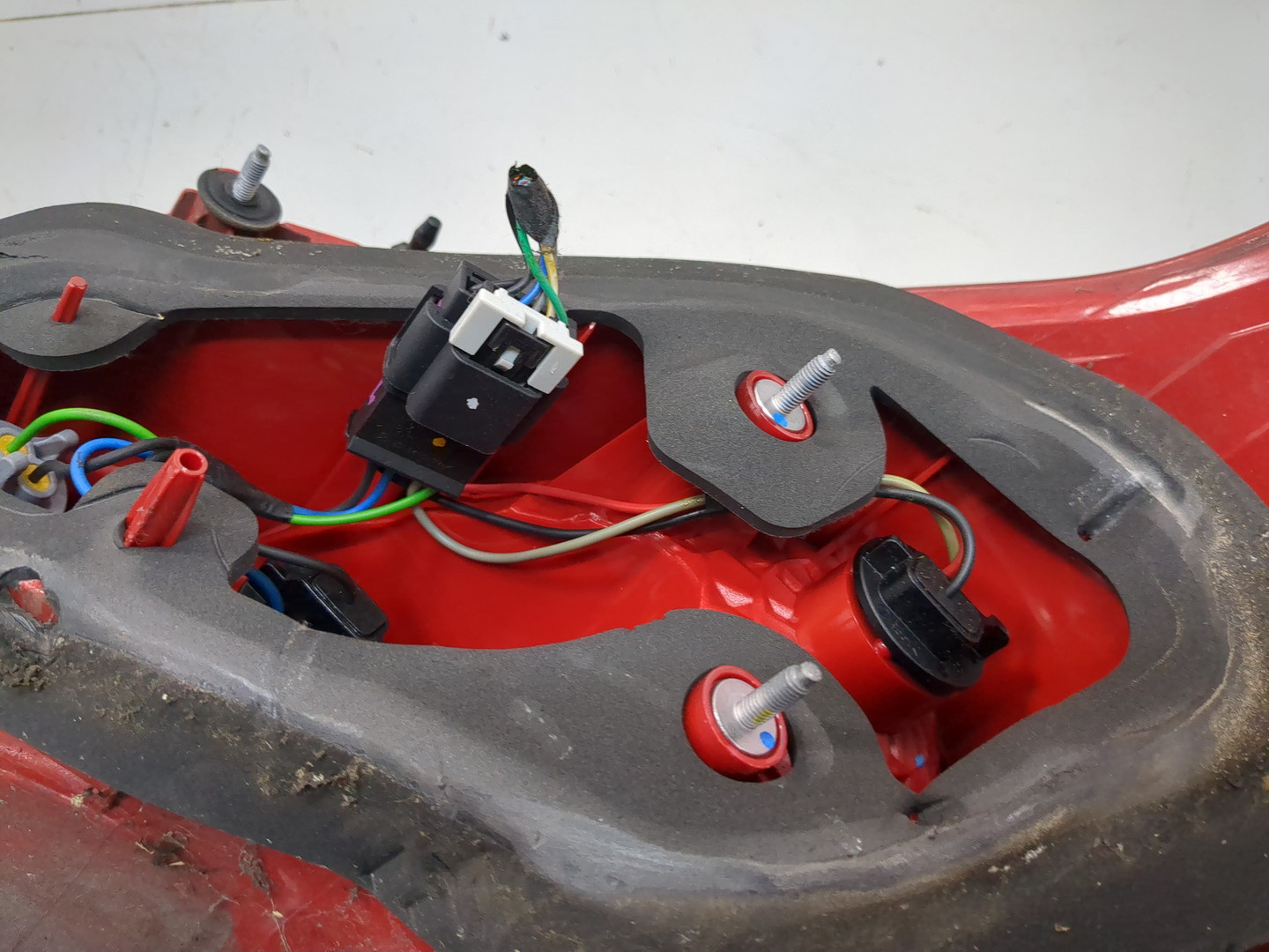 Фонарь задний правый