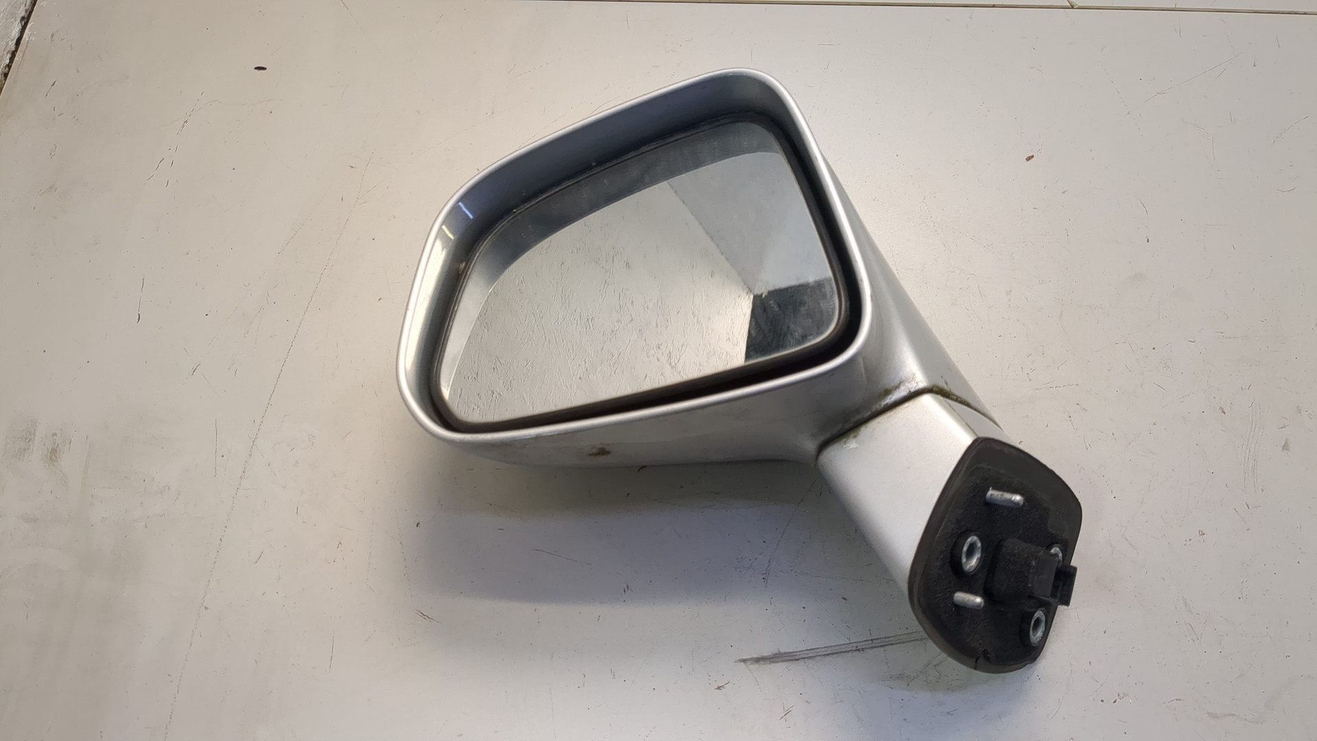 Зеркало левое электрическое