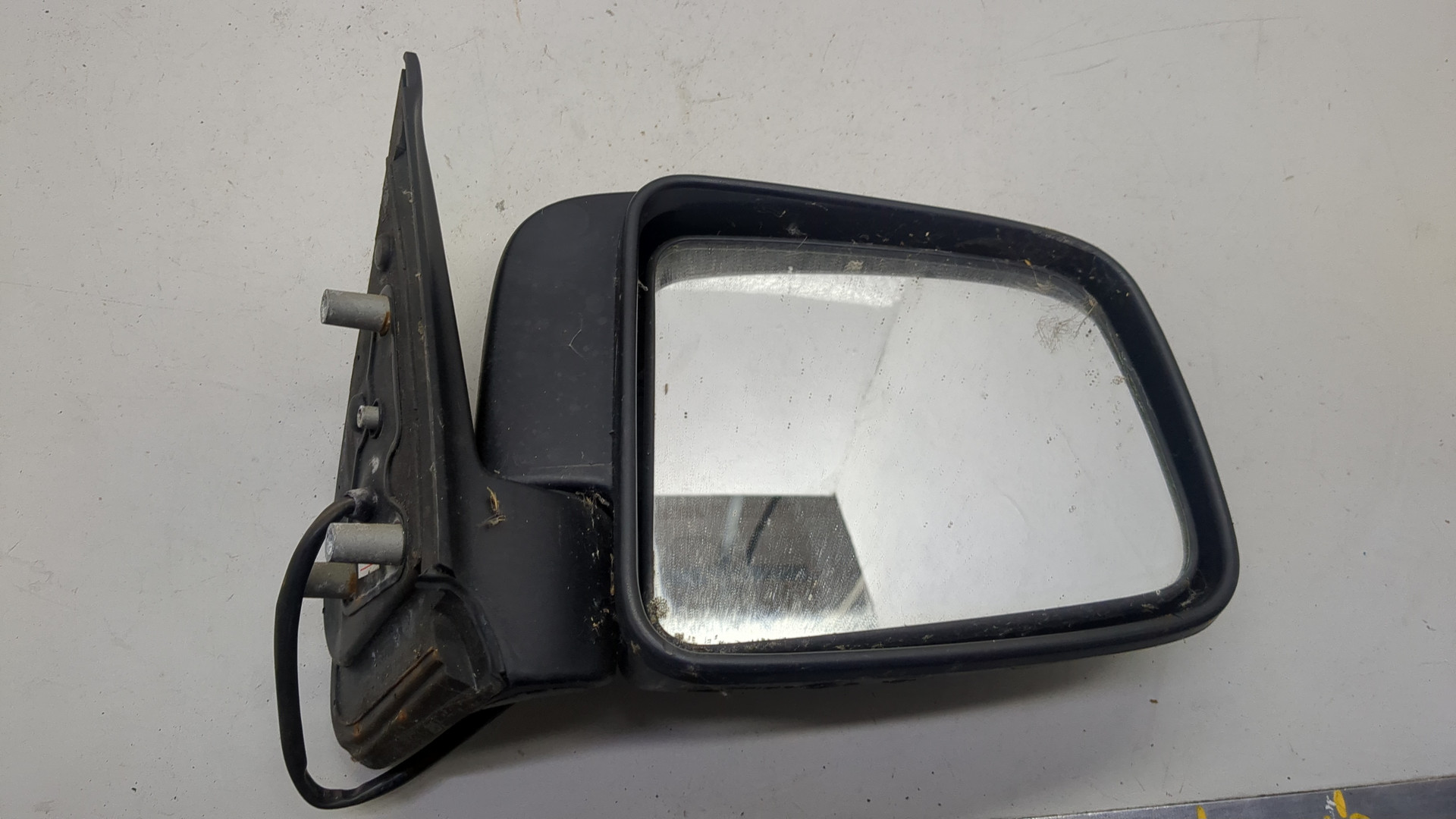 Зеркало правое электрическое