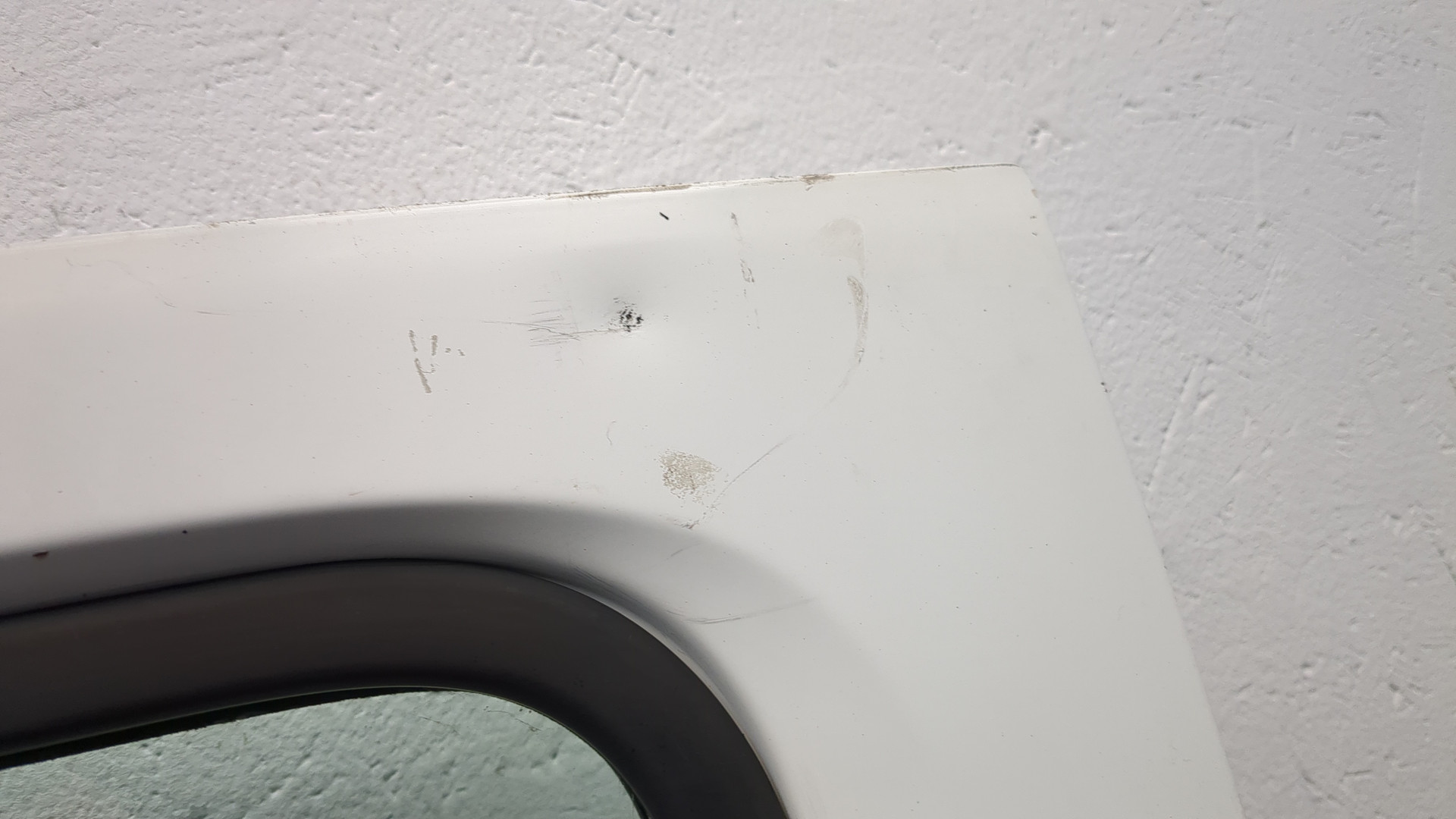 Дверь передняя левая