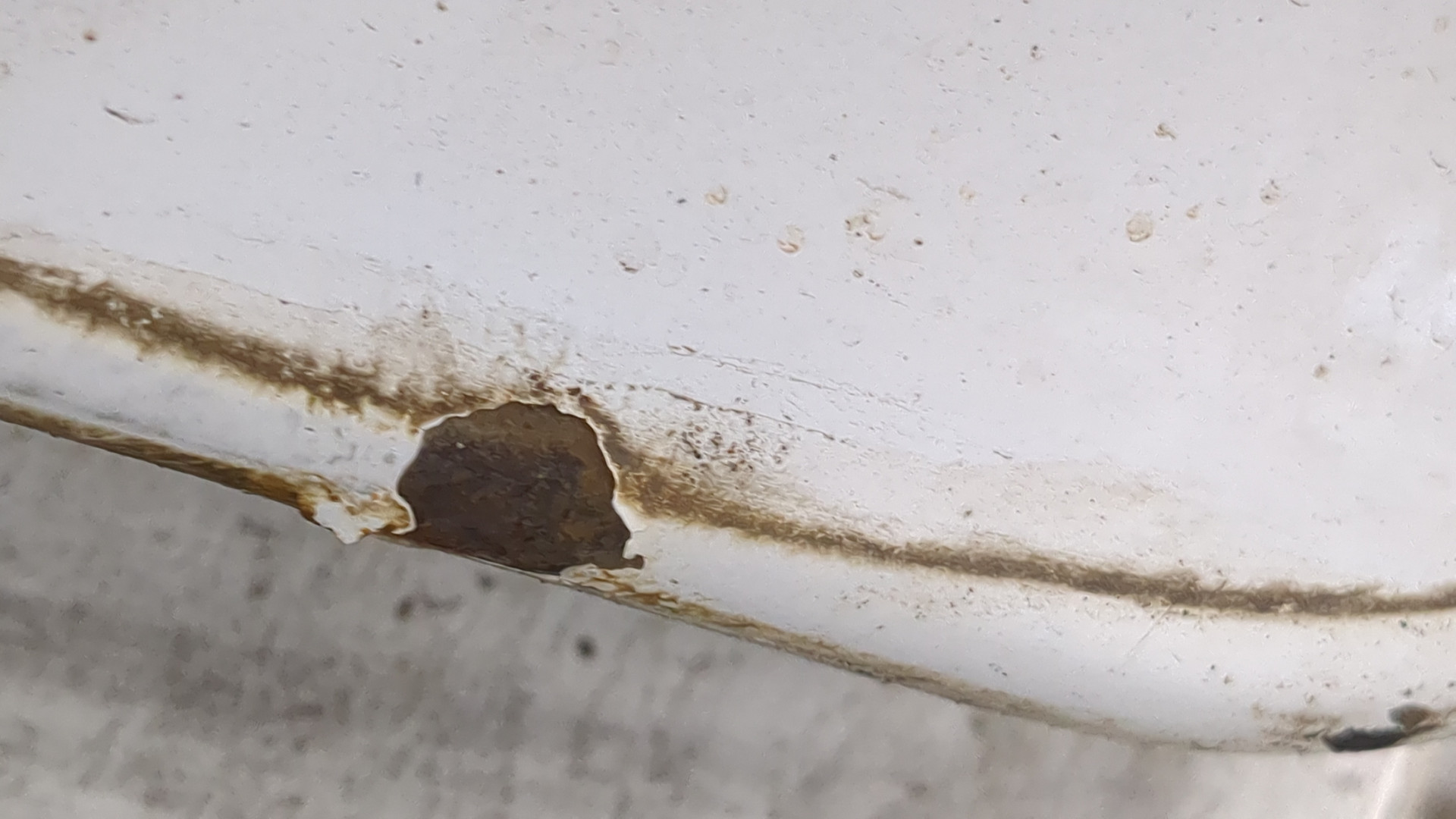 Дверь передняя левая