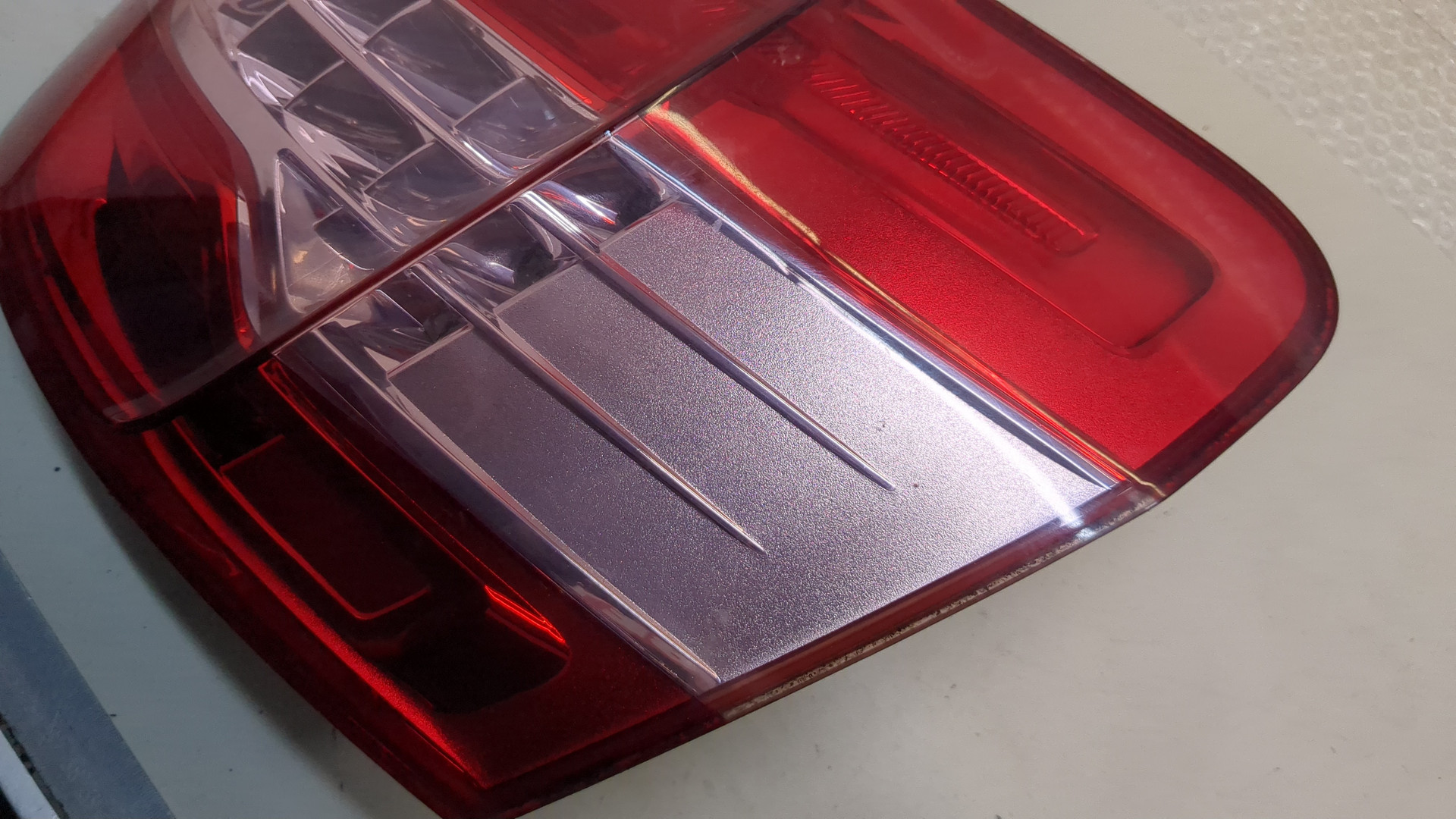 Фонарь задний правый