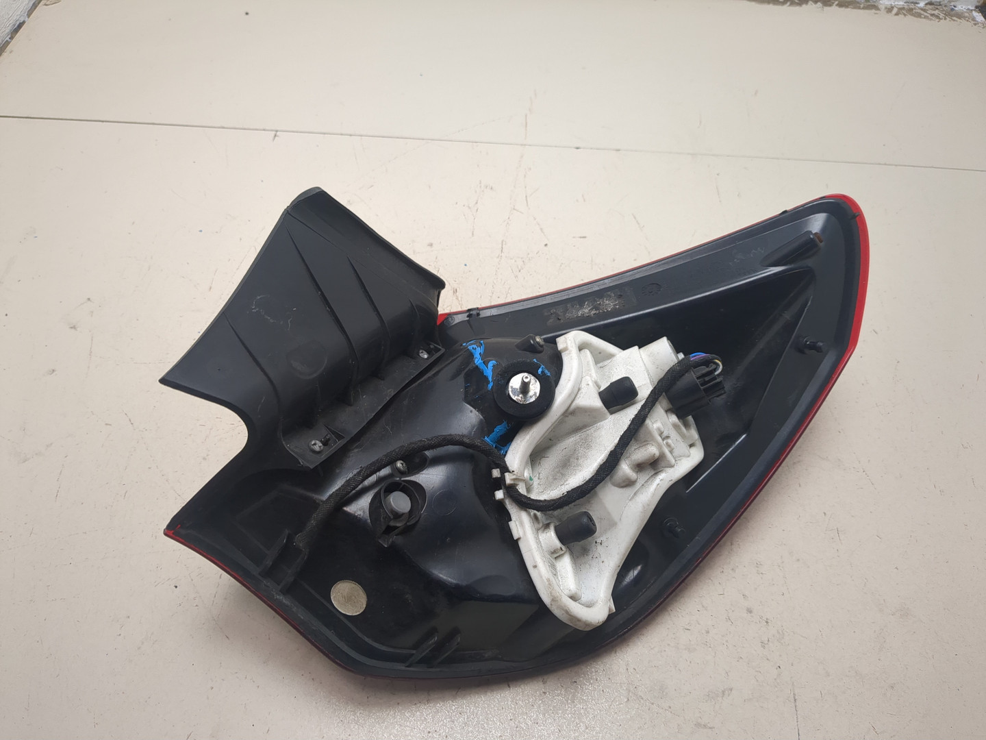 Фонарь задний левый