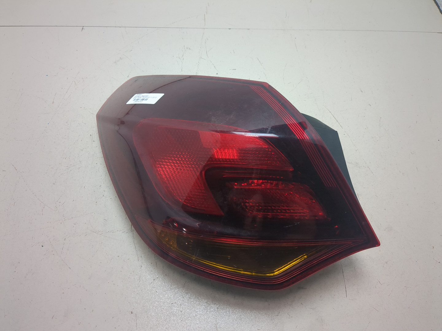 Фонарь задний левый