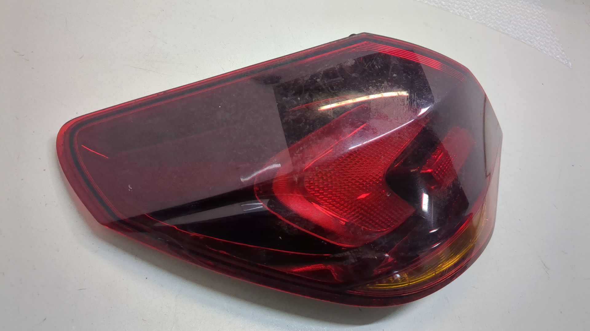 Фонарь задний левый