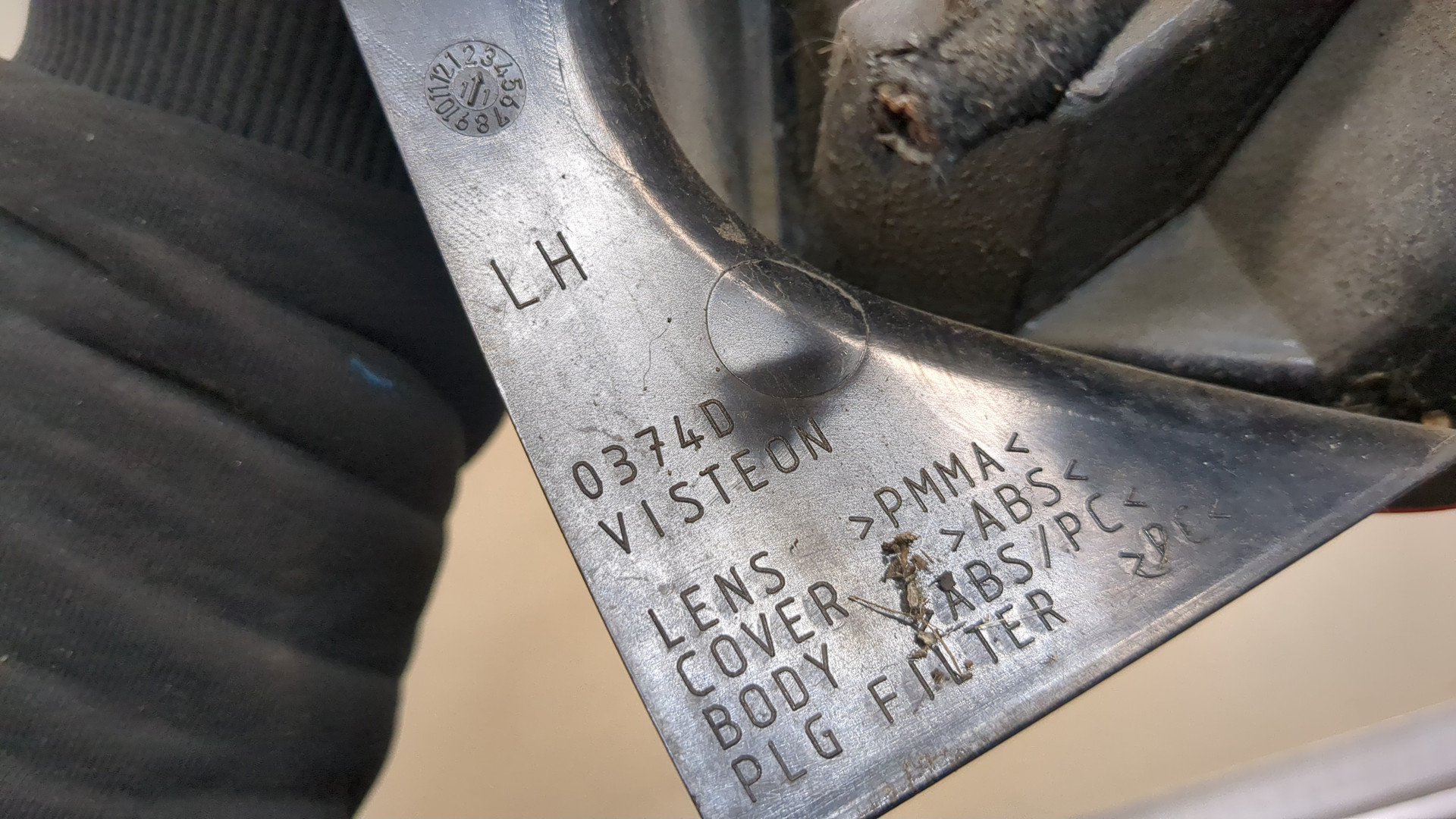 Фонарь задний левый