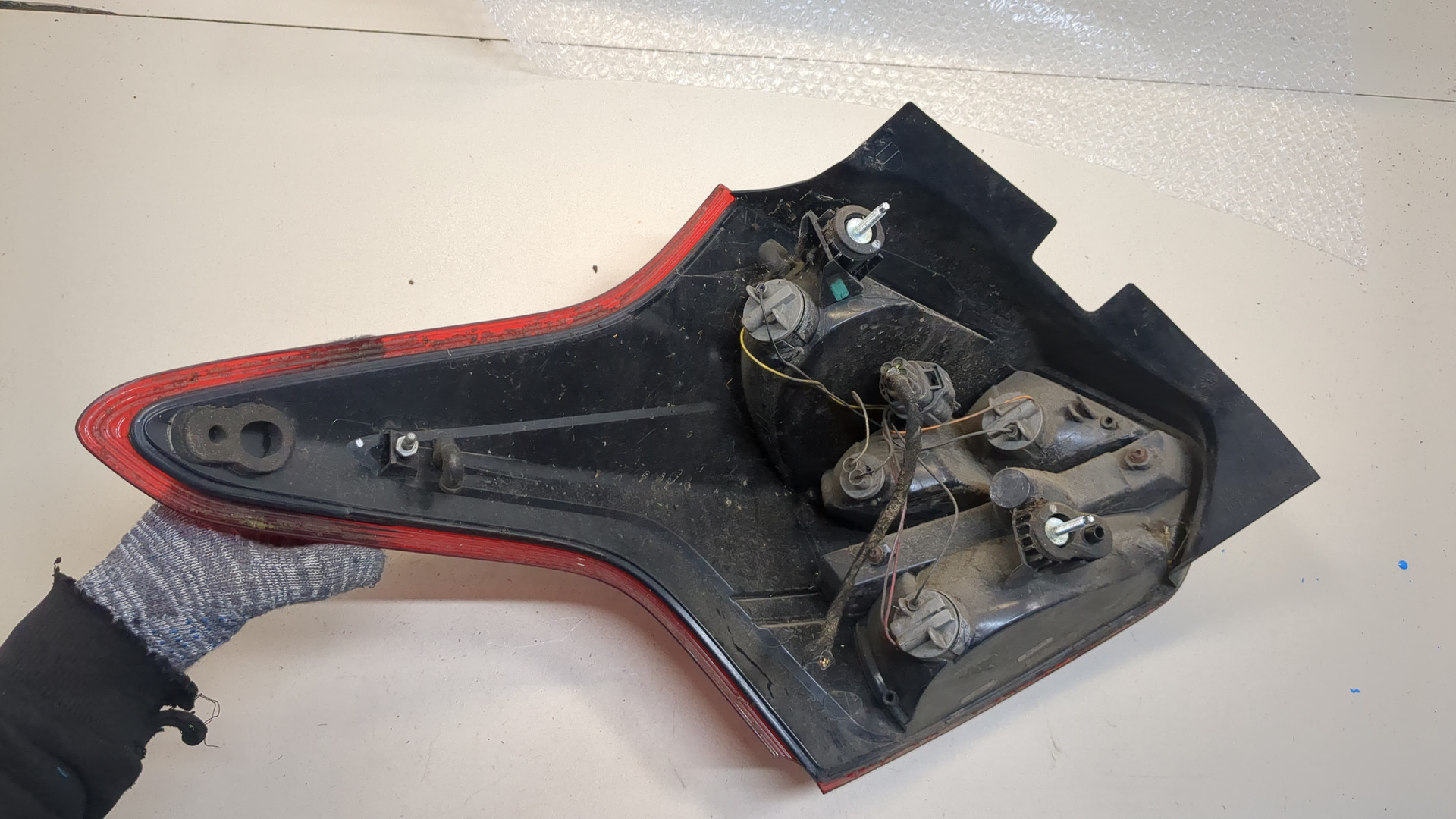 Фонарь задний правый