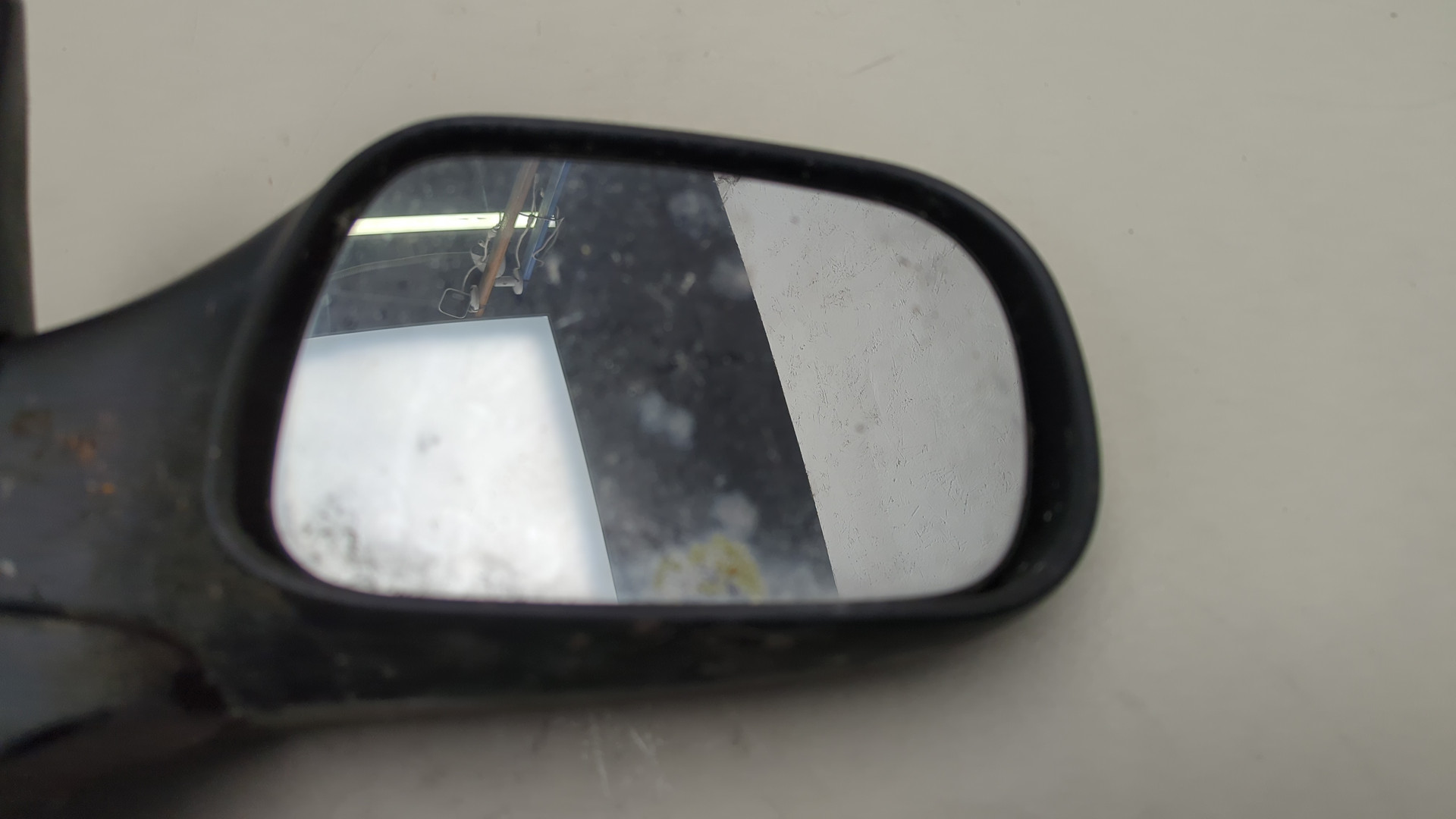 Зеркало правое электрическое