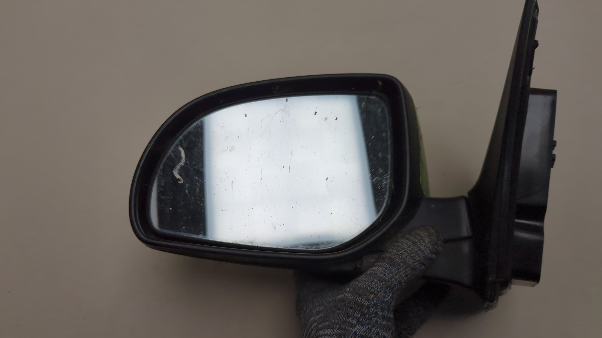 Зеркало левое электрическое