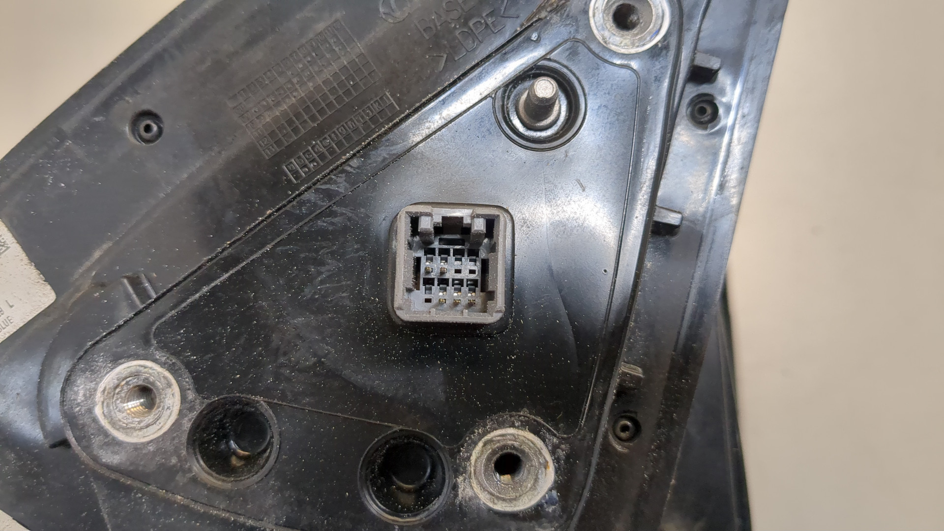 Зеркало правое электрическое