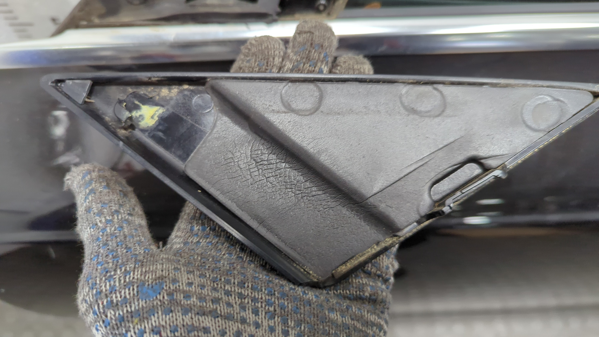 Дверь передняя левая