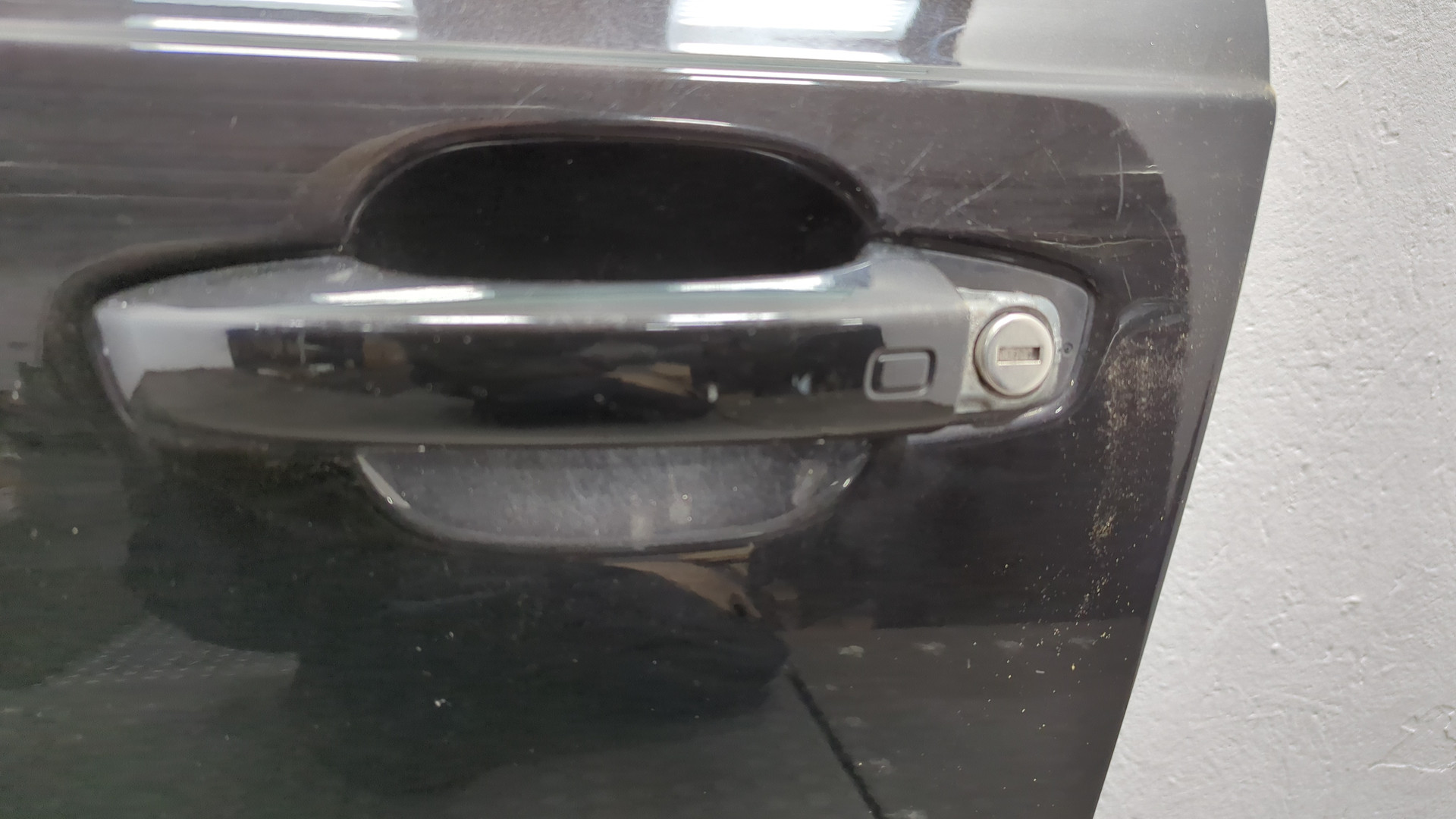 Дверь передняя левая