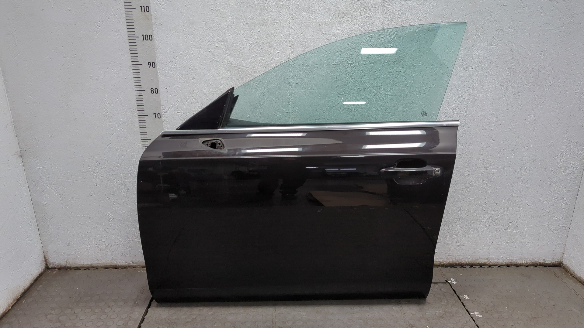 Дверь передняя левая