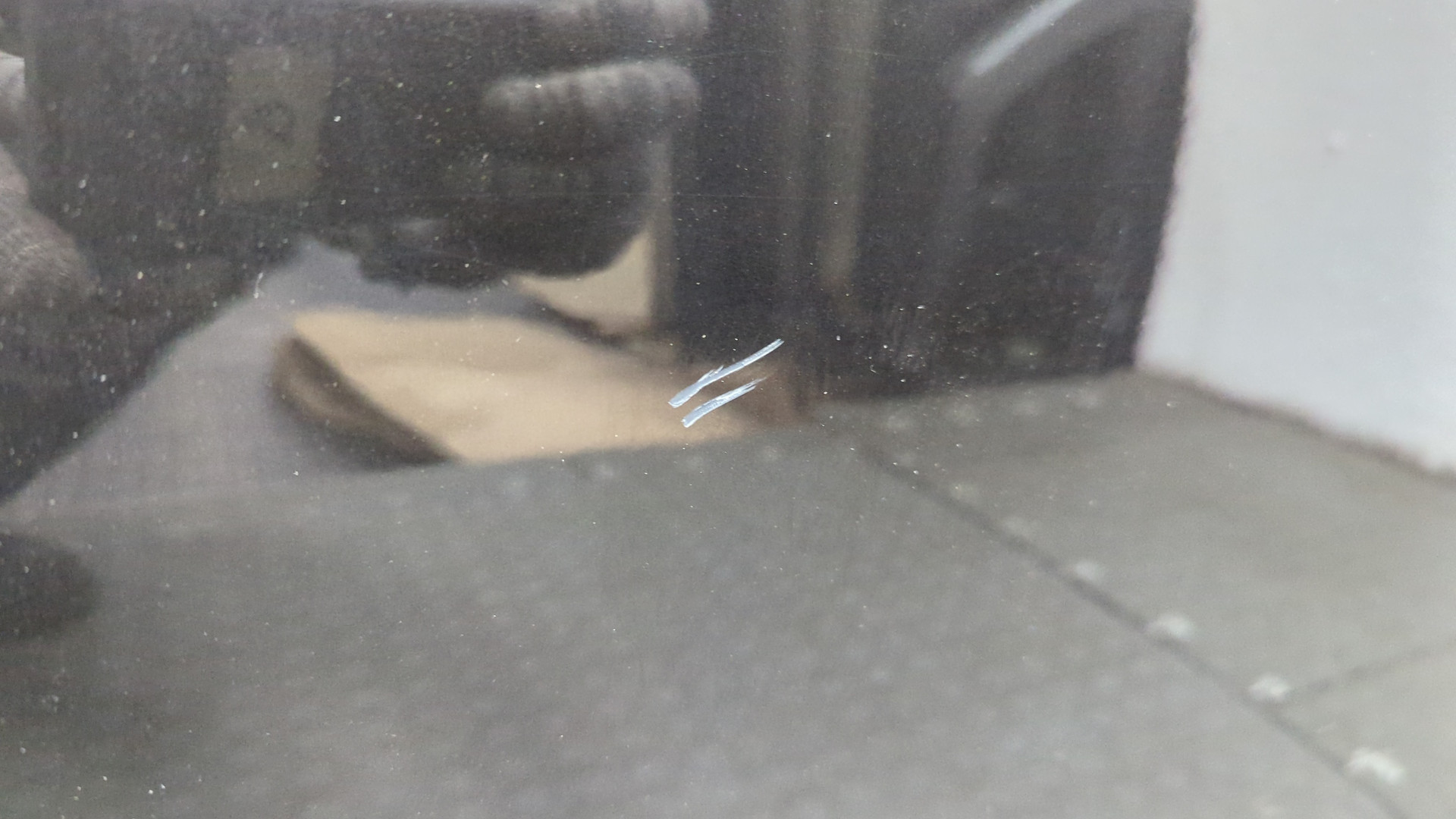 Дверь передняя левая