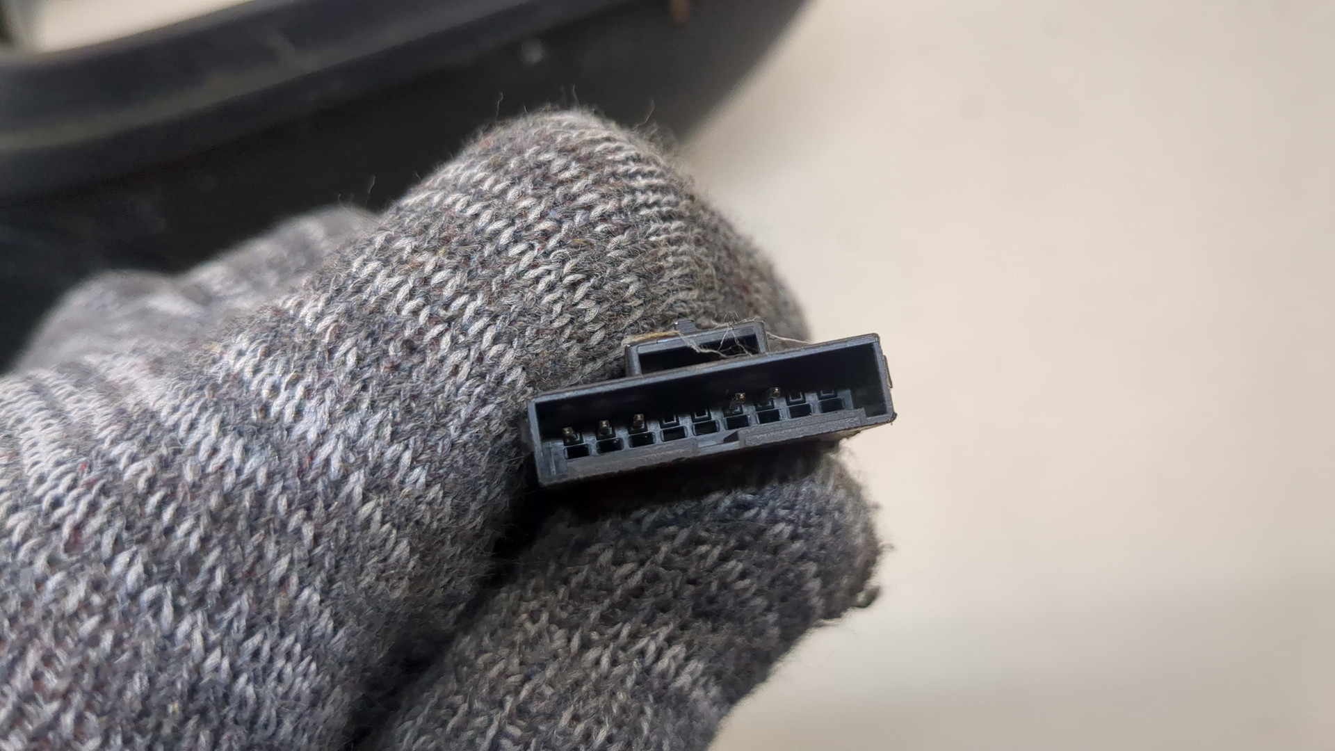 Зеркало правое электрическое