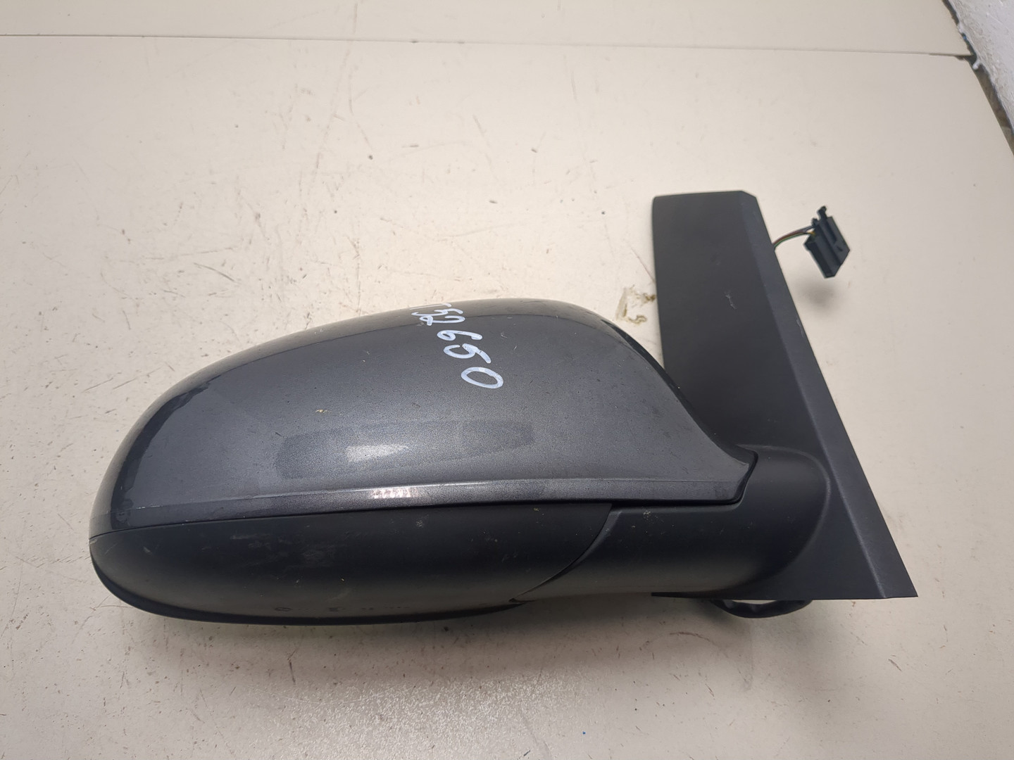 Зеркало правое электрическое