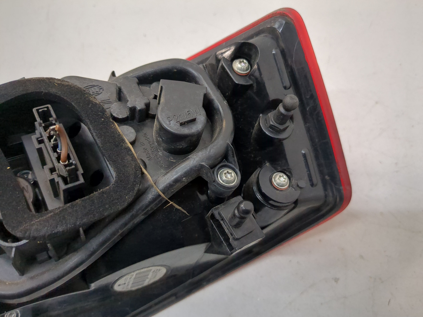 Фонарь задний левый