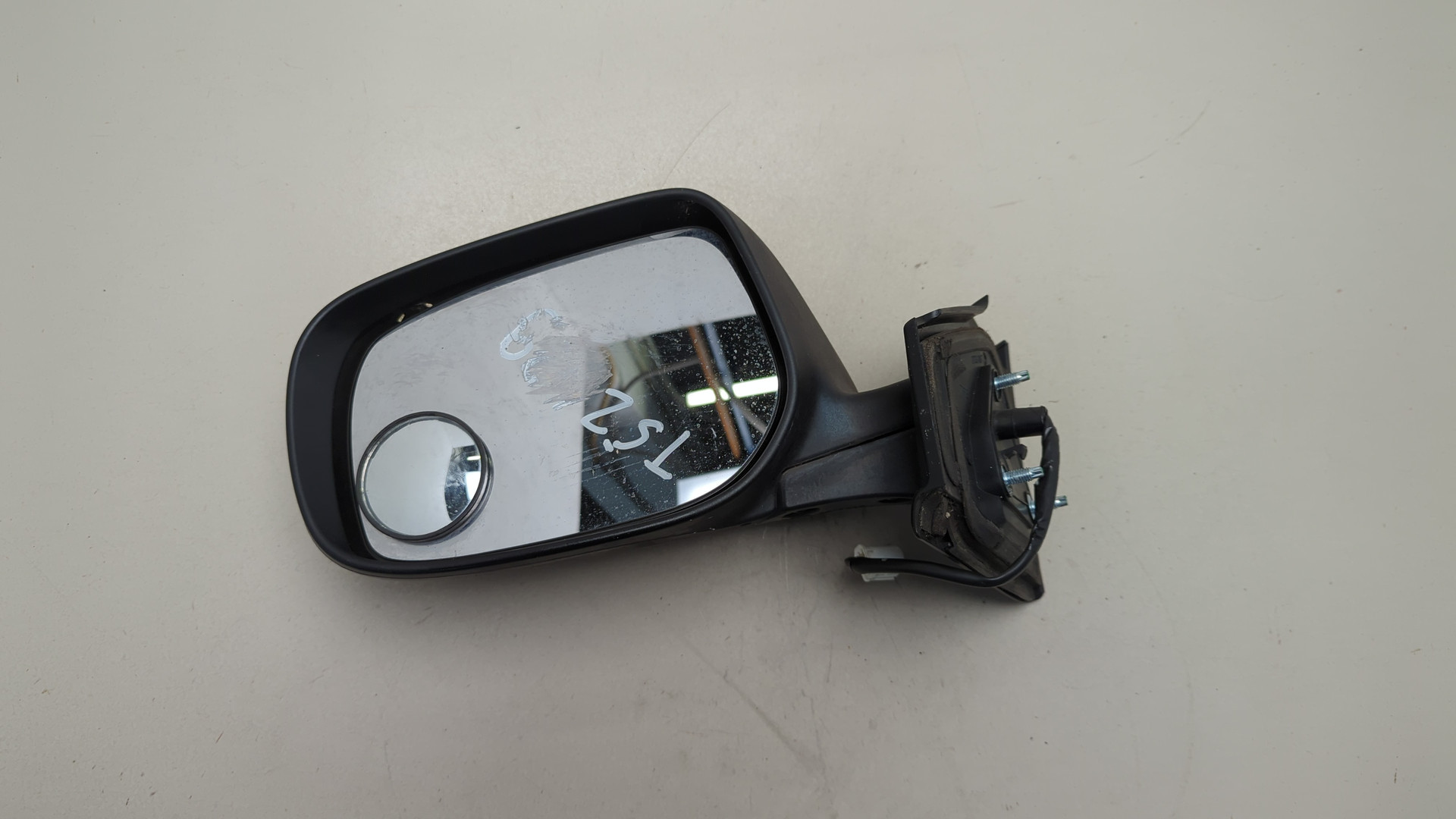 Зеркало левое электрическое