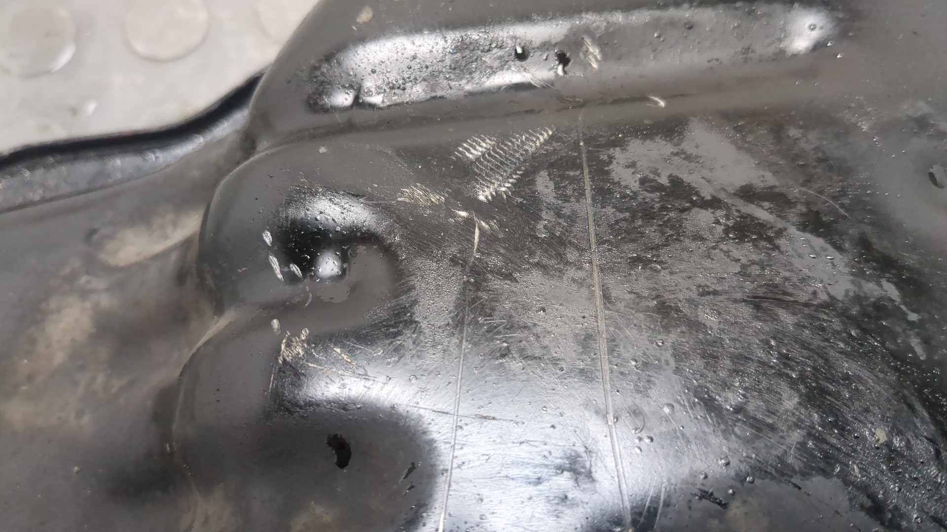 Поддон масляный двигателя (картер)