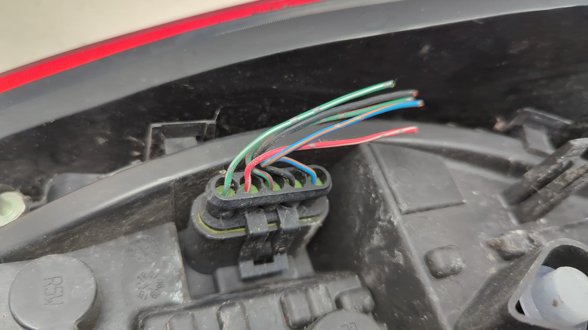 Фонарь задний правый