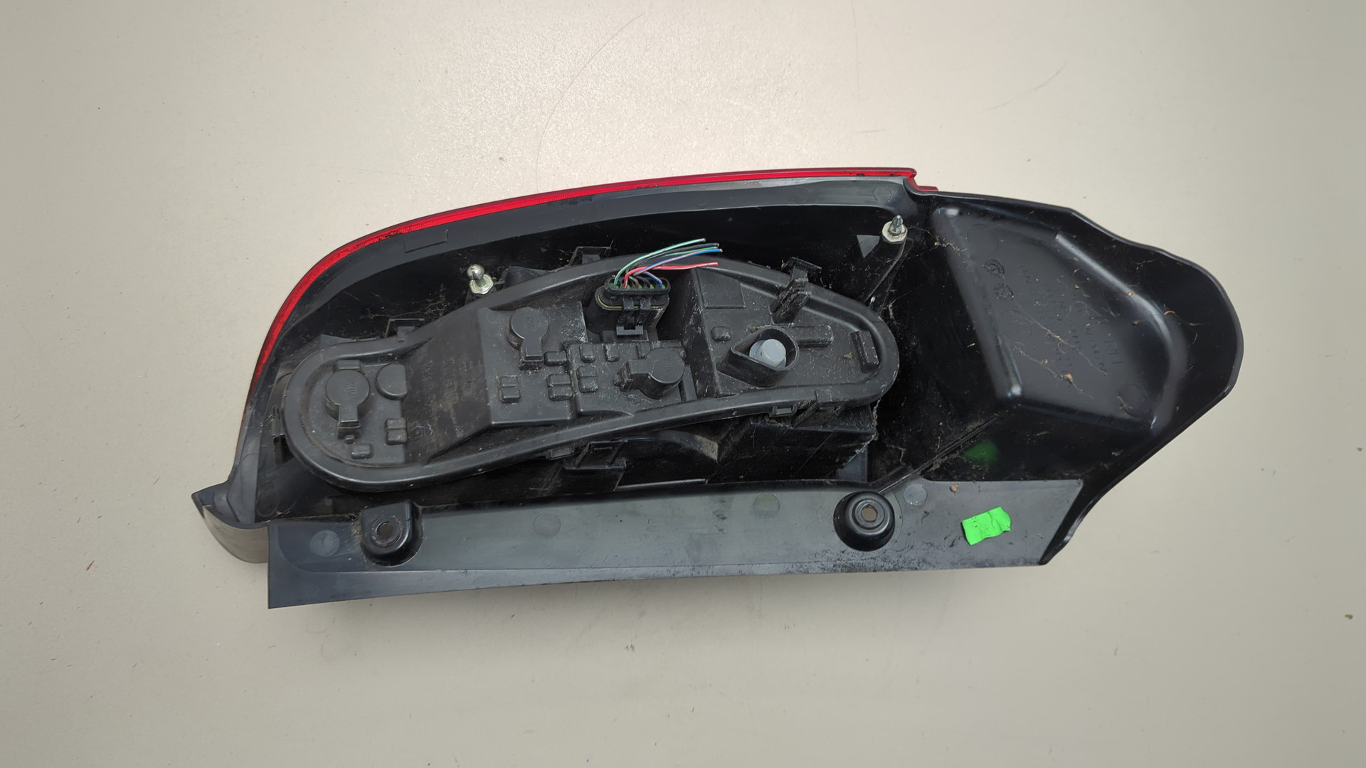 Фонарь задний правый