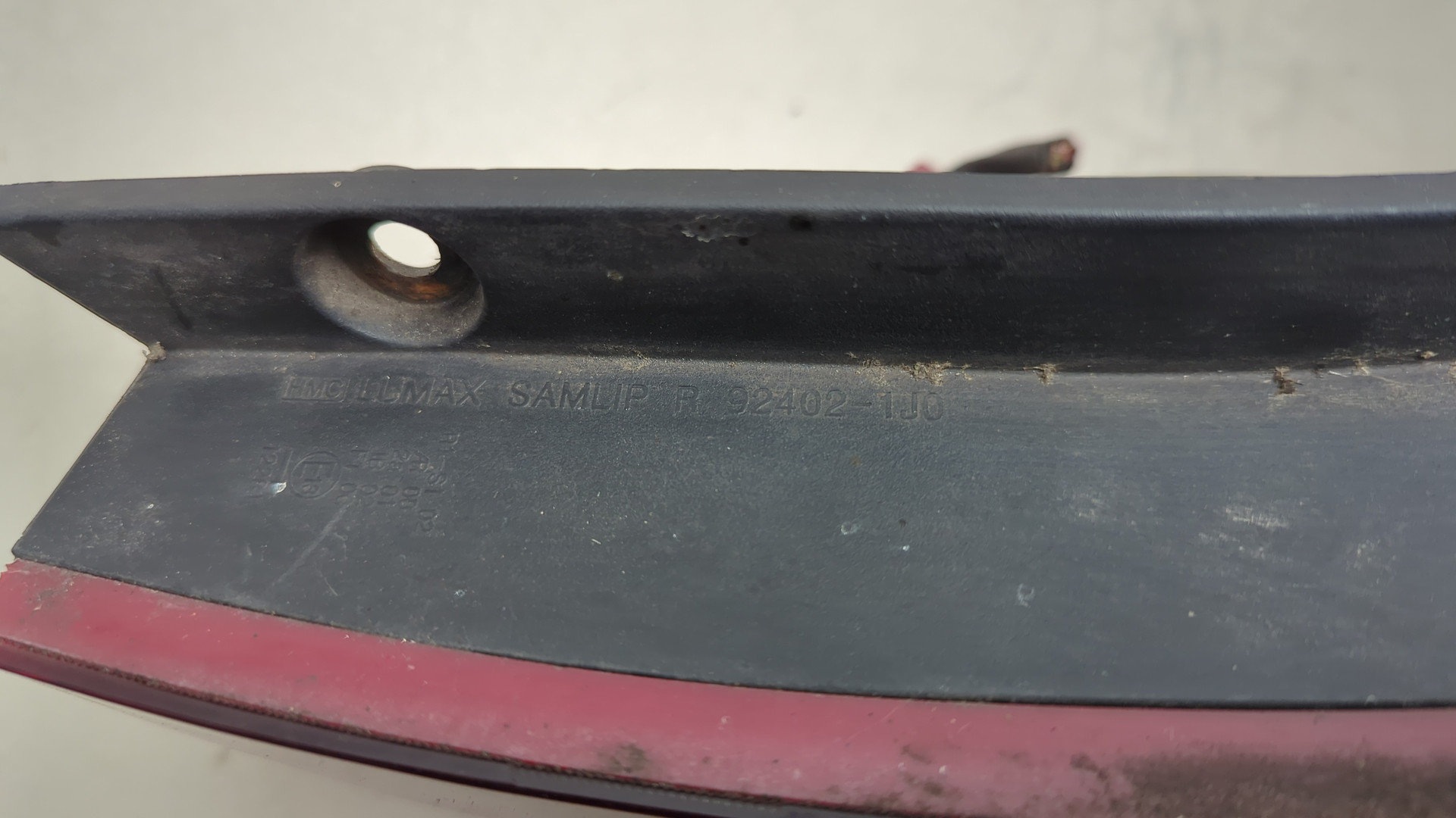 Фонарь задний правый