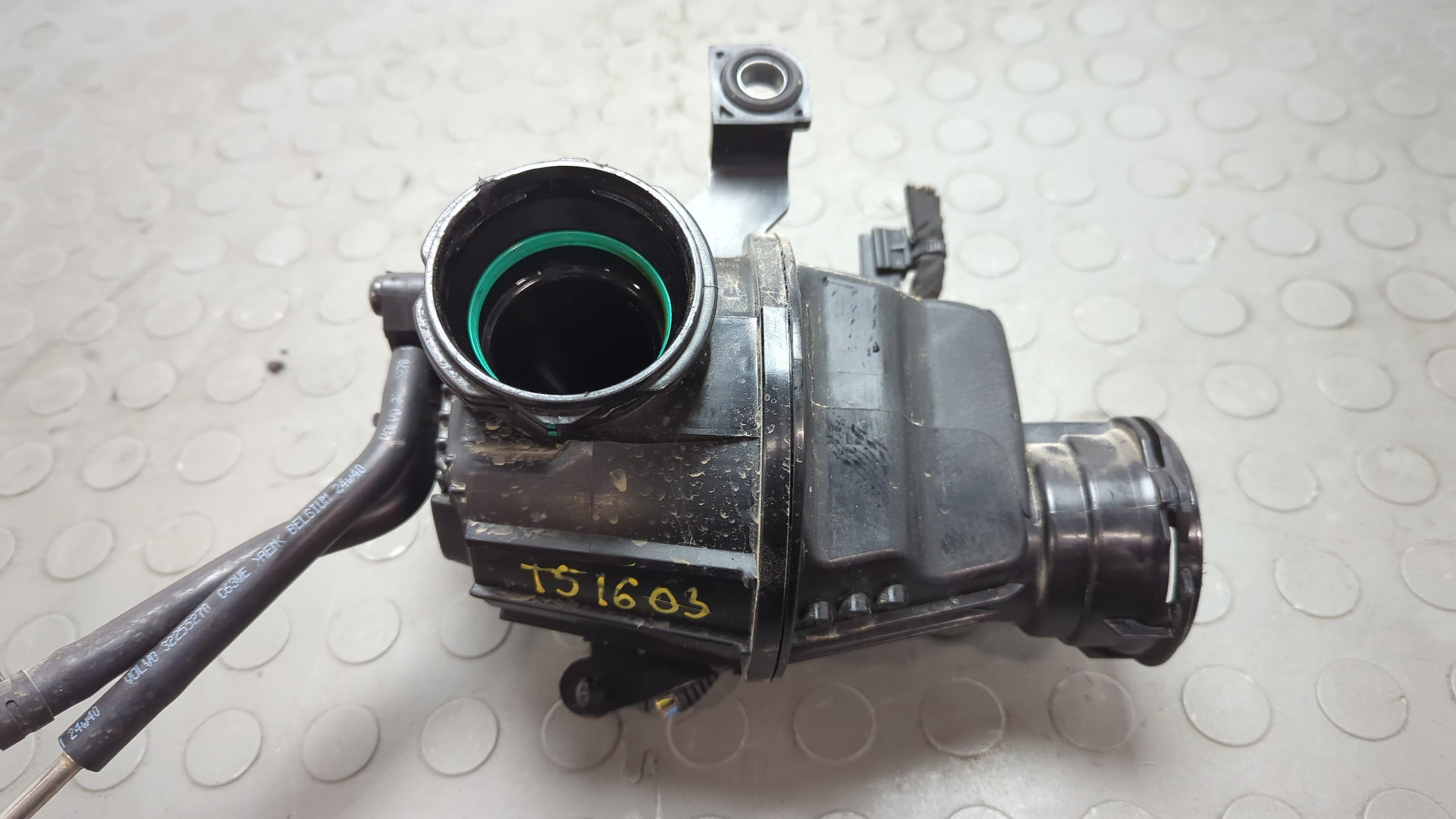 Воздухозаборник (внутри)